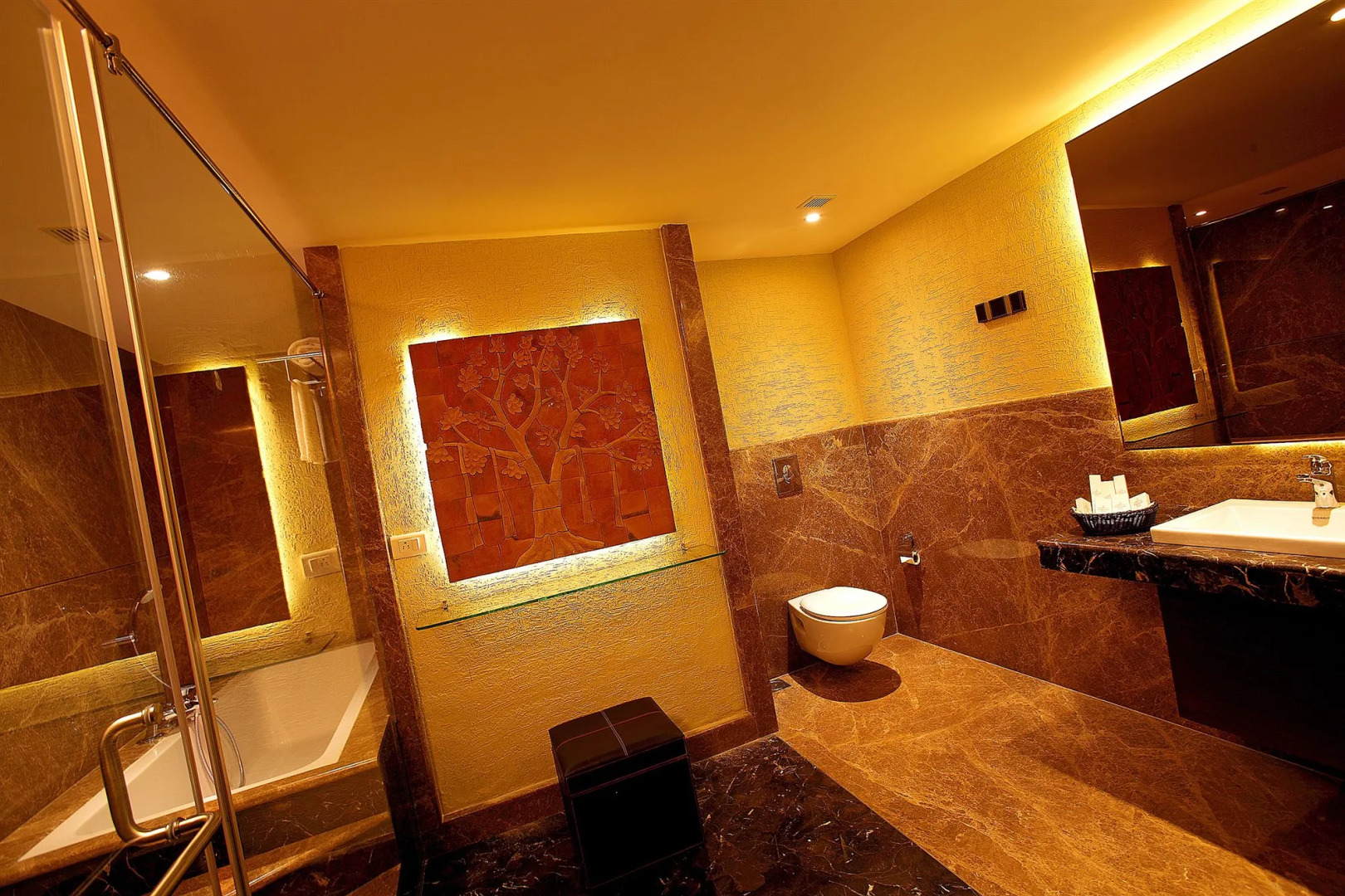 Flora Airport Hotel and Convention Centre Kochi