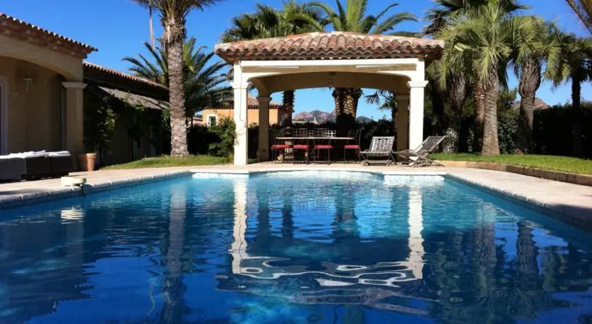 Luxueuse Villa Récente à Saint Raphaël de Plain Pied