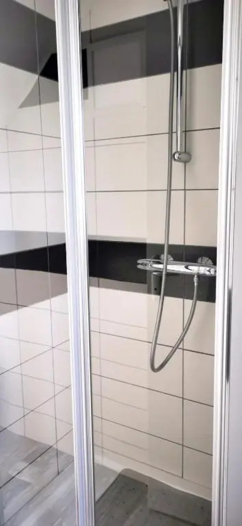 Appartement de 2 chambres avec jacuzzi jardin clos et wifi a Le Vivier sur Mer