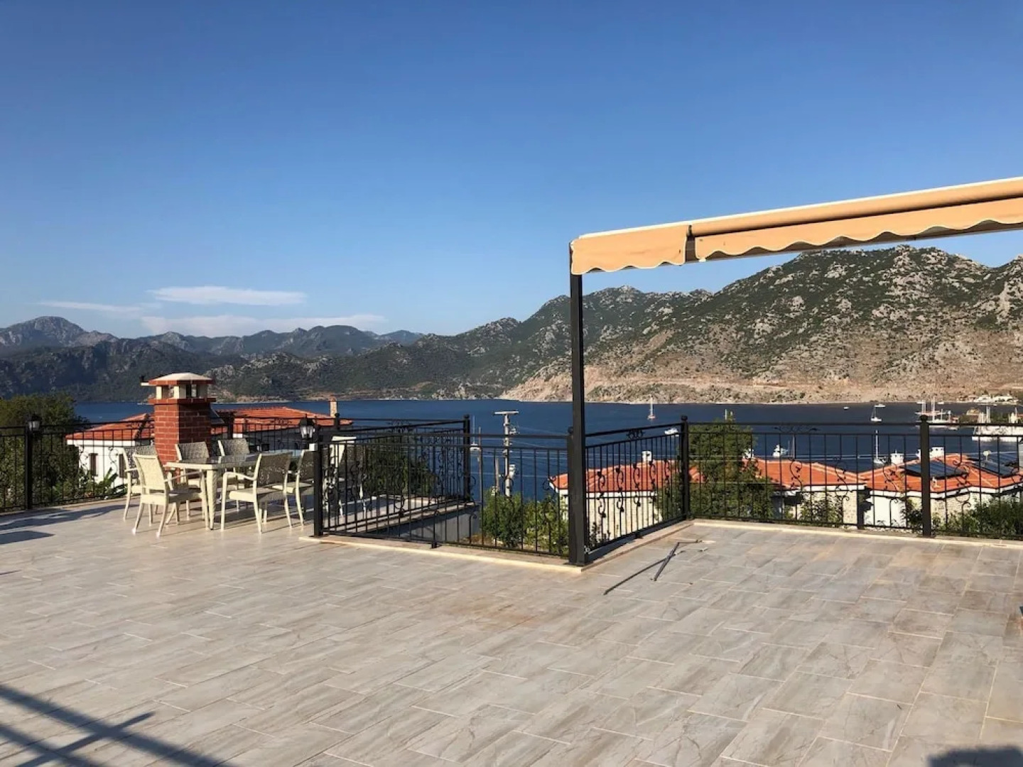 Villa Sunrise by Villamnet