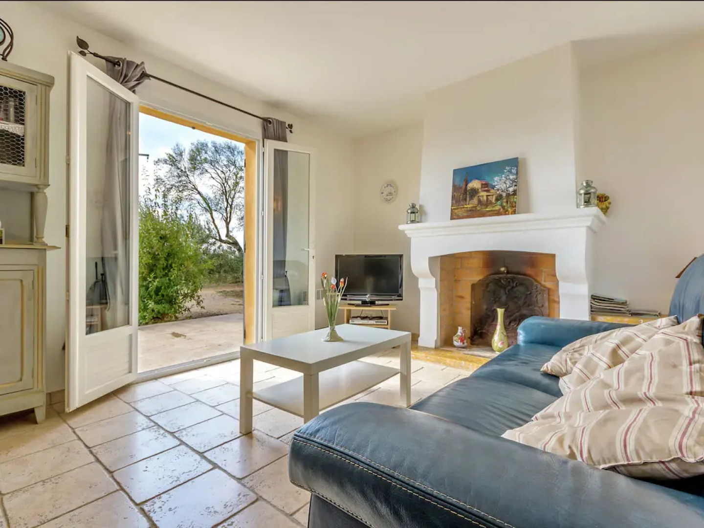 Detached home near the truffle capital of Aups, with shared pool