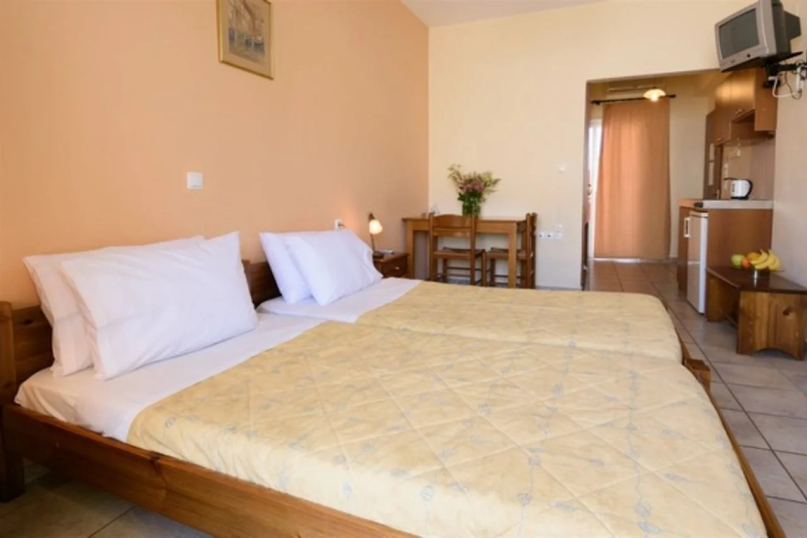 Argyro Apartments and Studios