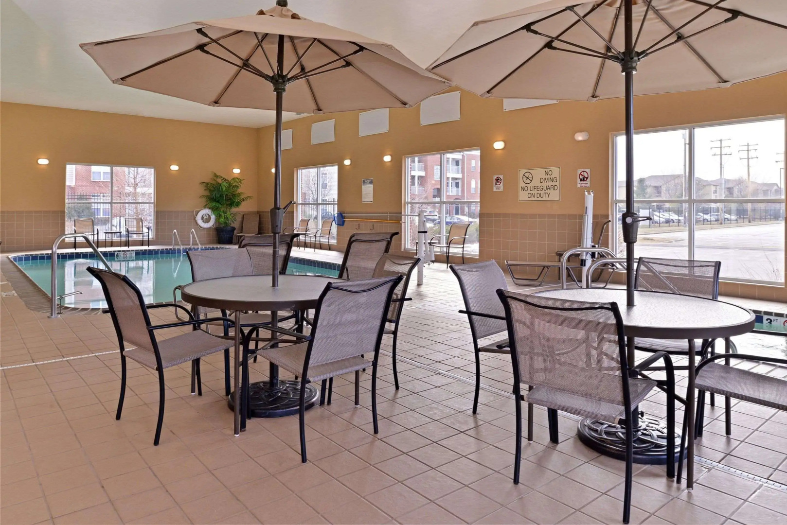 Comfort Suites Urbana Champaign, University Area