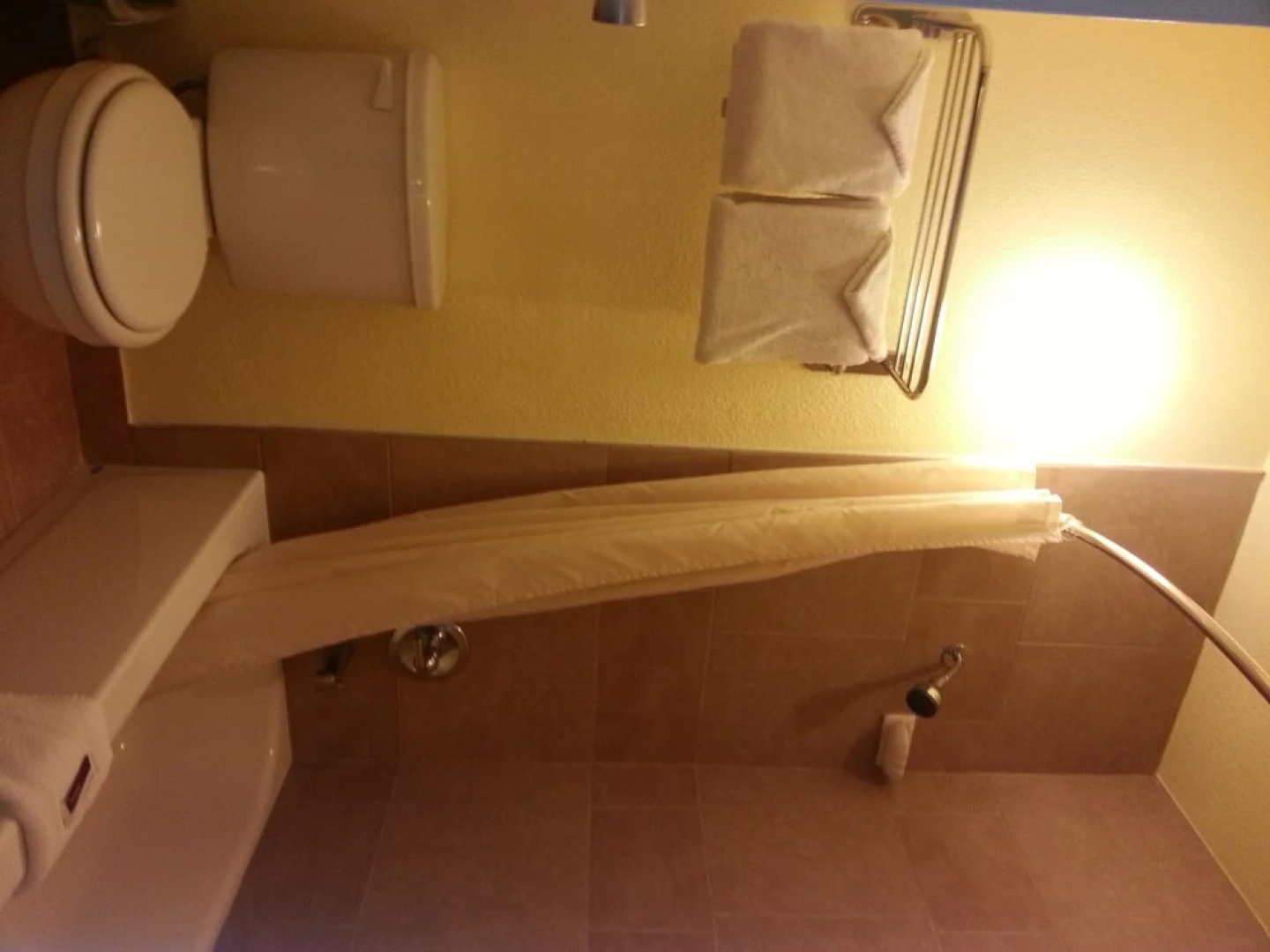 Desert Mirage Inn & Suites