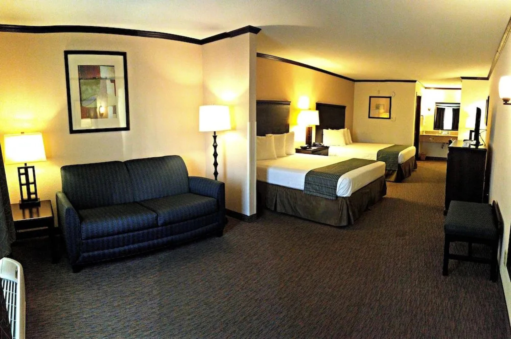 Cochran Inn & Suites