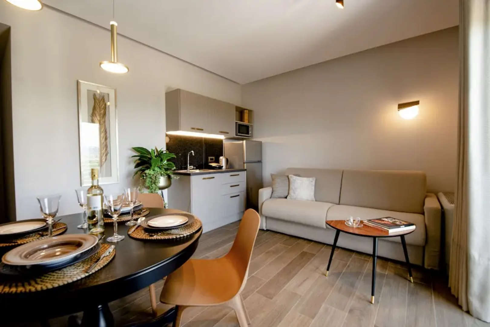 Frunze Luxury Apartments
