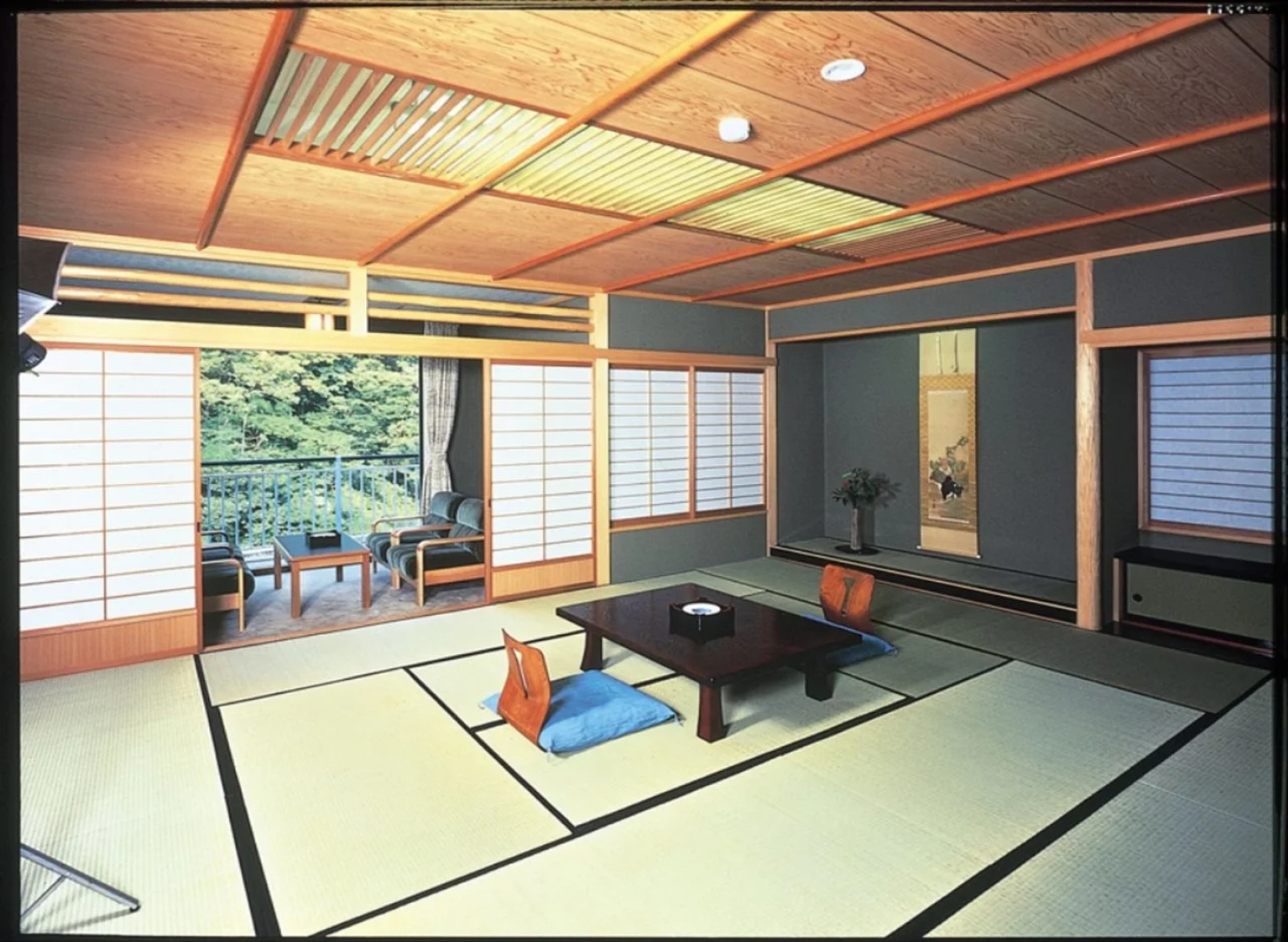 Yamanaka Onsen Shirasagiyu Tawaraya