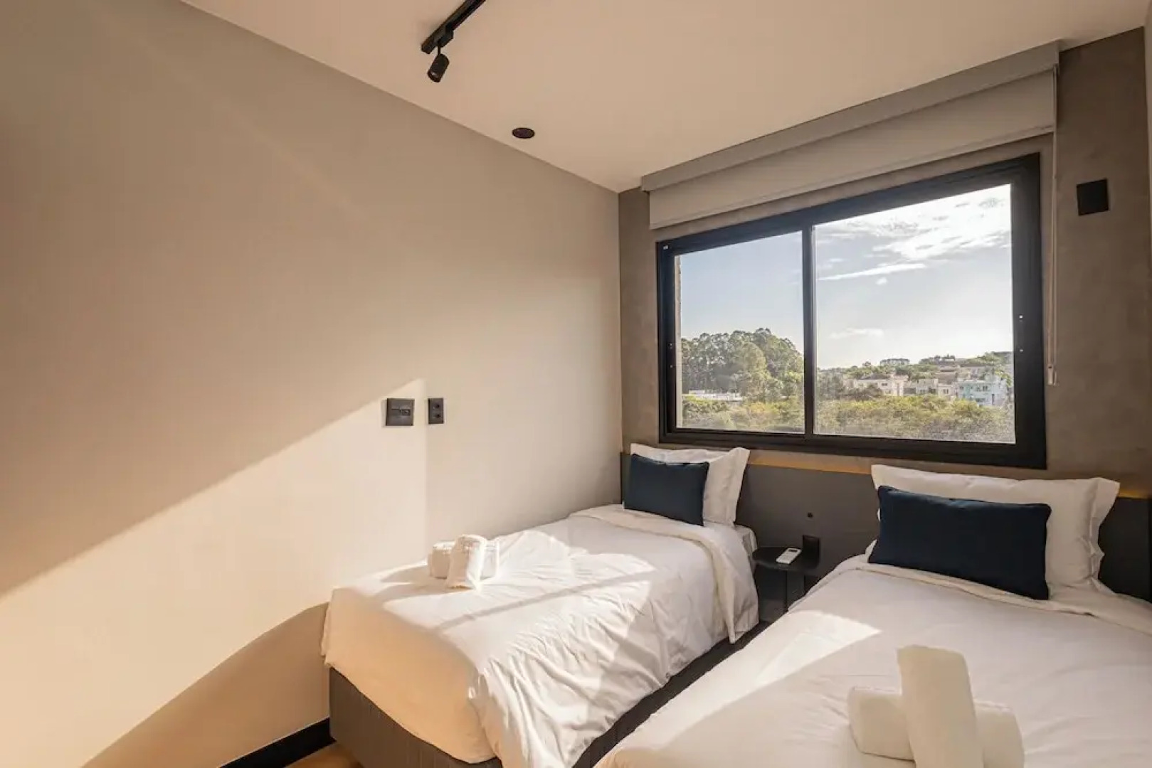 Sky Design Alphaville Housi by Anora