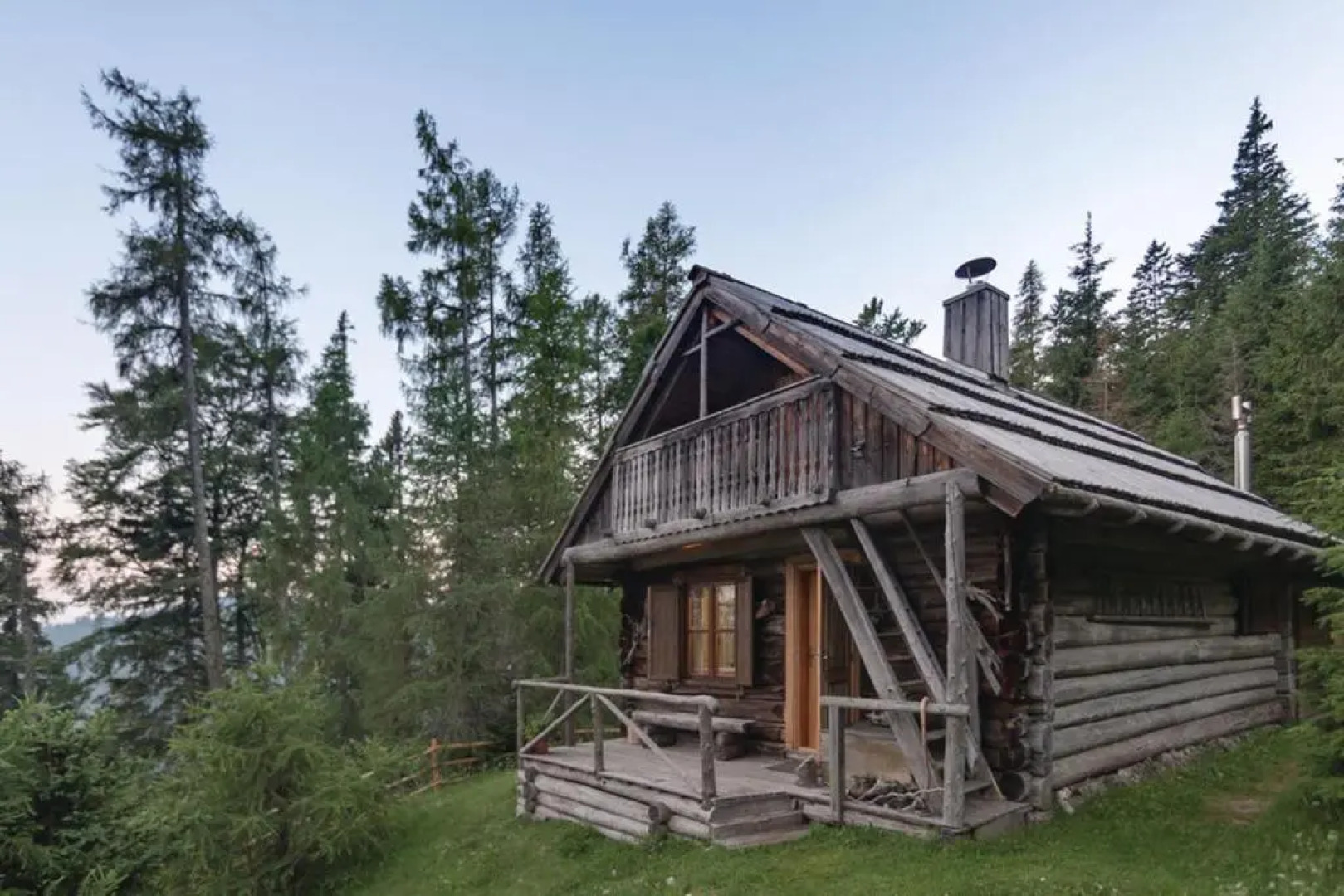 Forest Hut Podvežak With Finnish Tub