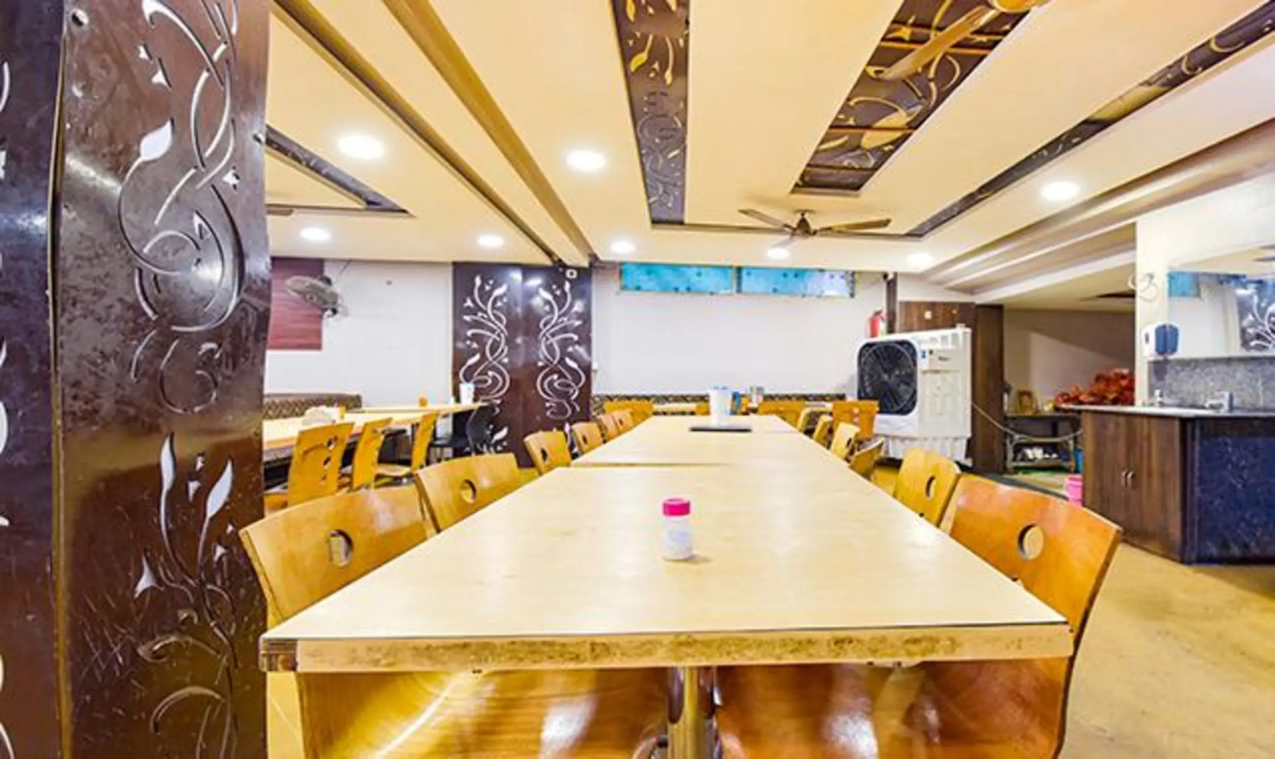 Hotel Raghumani Palace