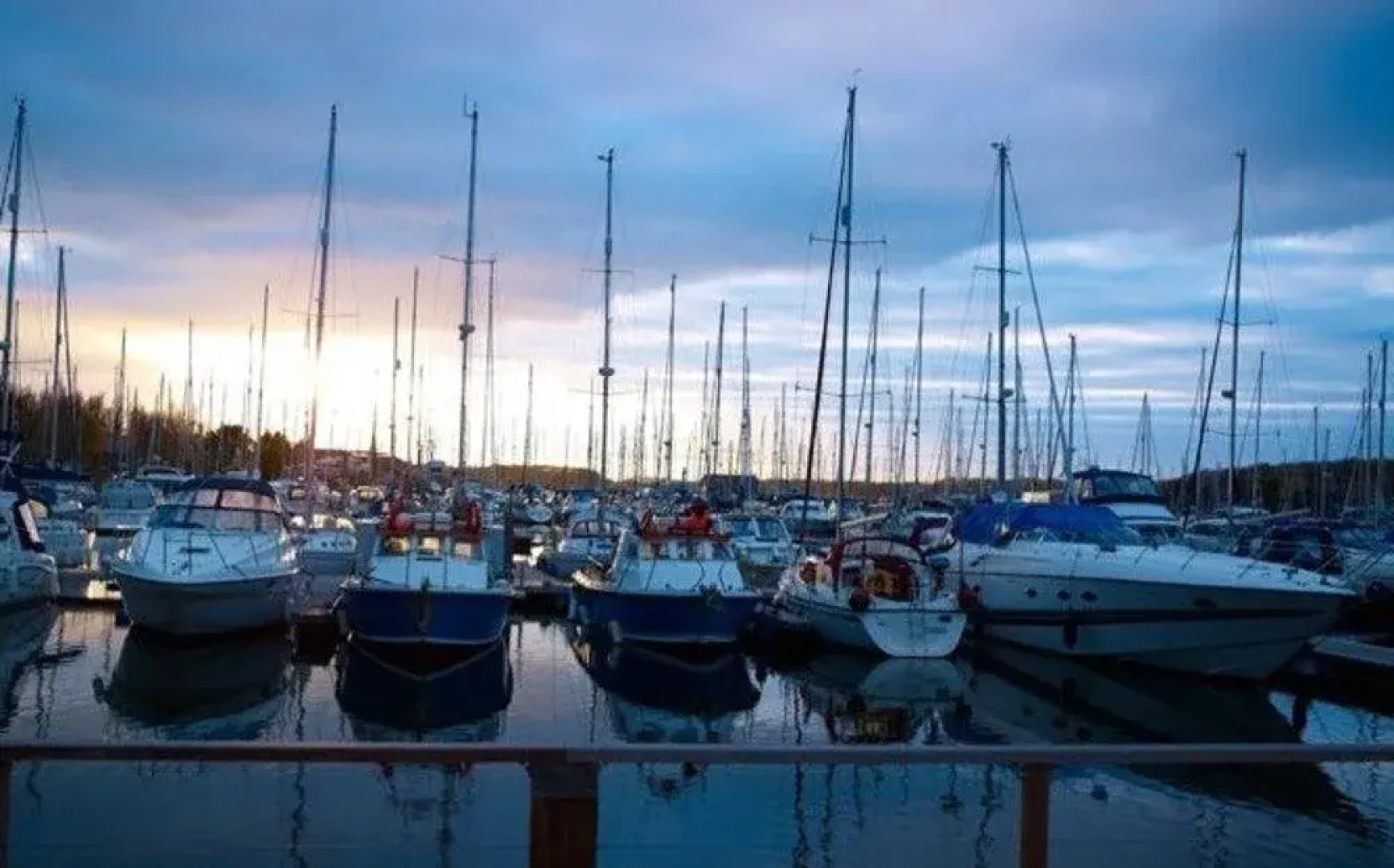 Seaview Holidays - Salterns Village