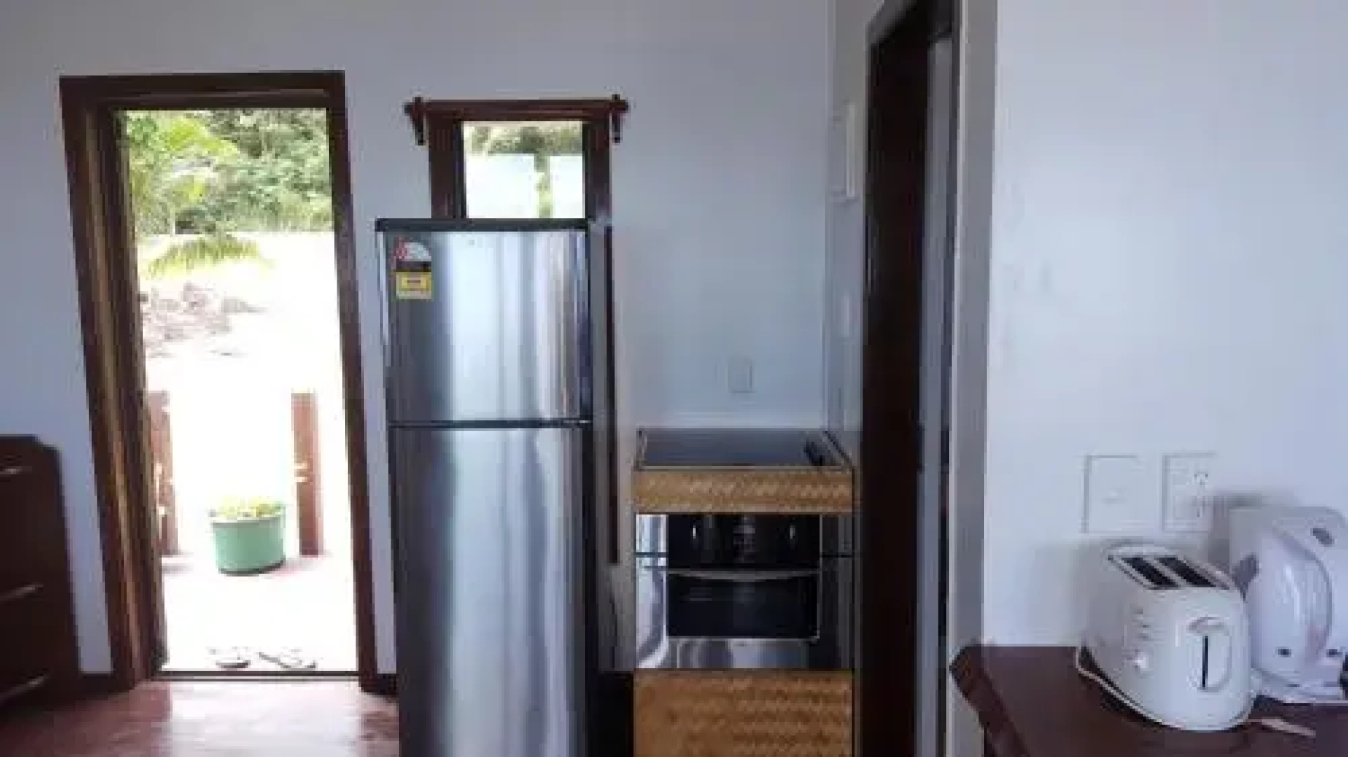 Vaiorea Beach House