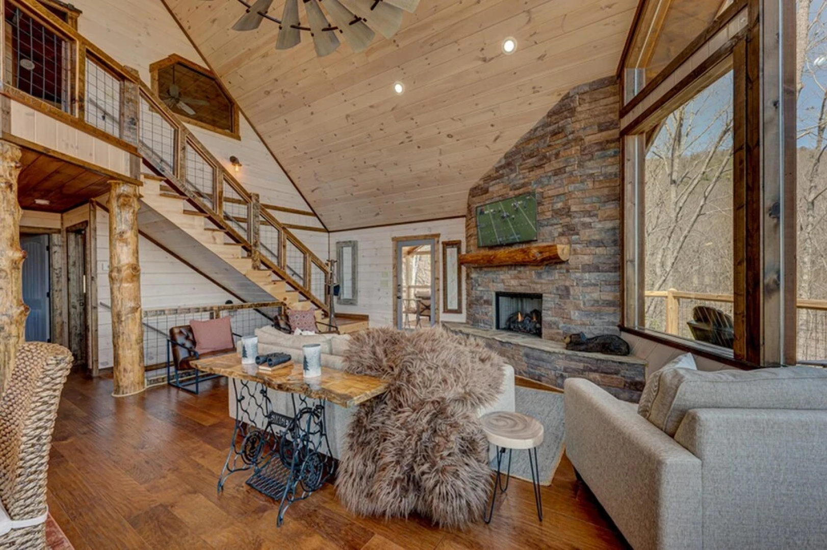 Blue Moon Lodge by Escape to Blue Ridge