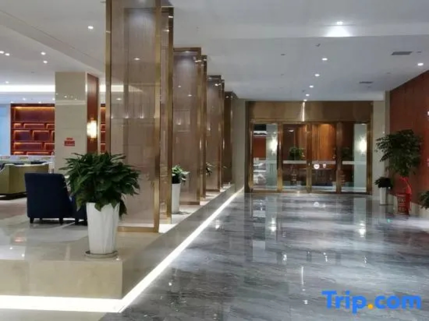 Tuanfenghong Road International Hotel