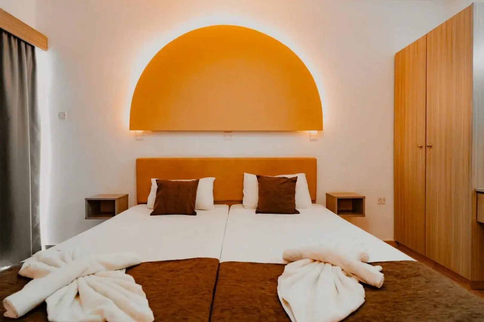 Penelope Beach Hotel Apts