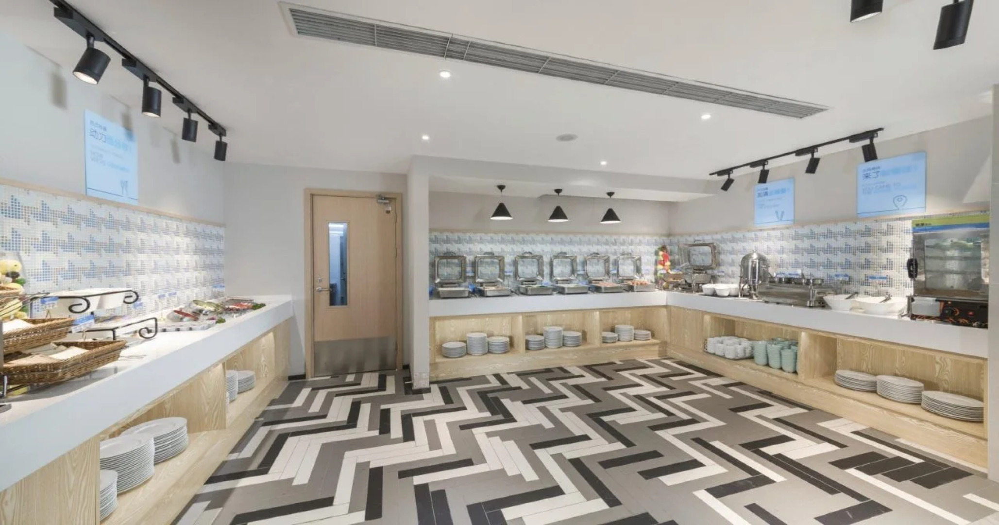 Holiday Inn Express Shanghai Gubei by IHG