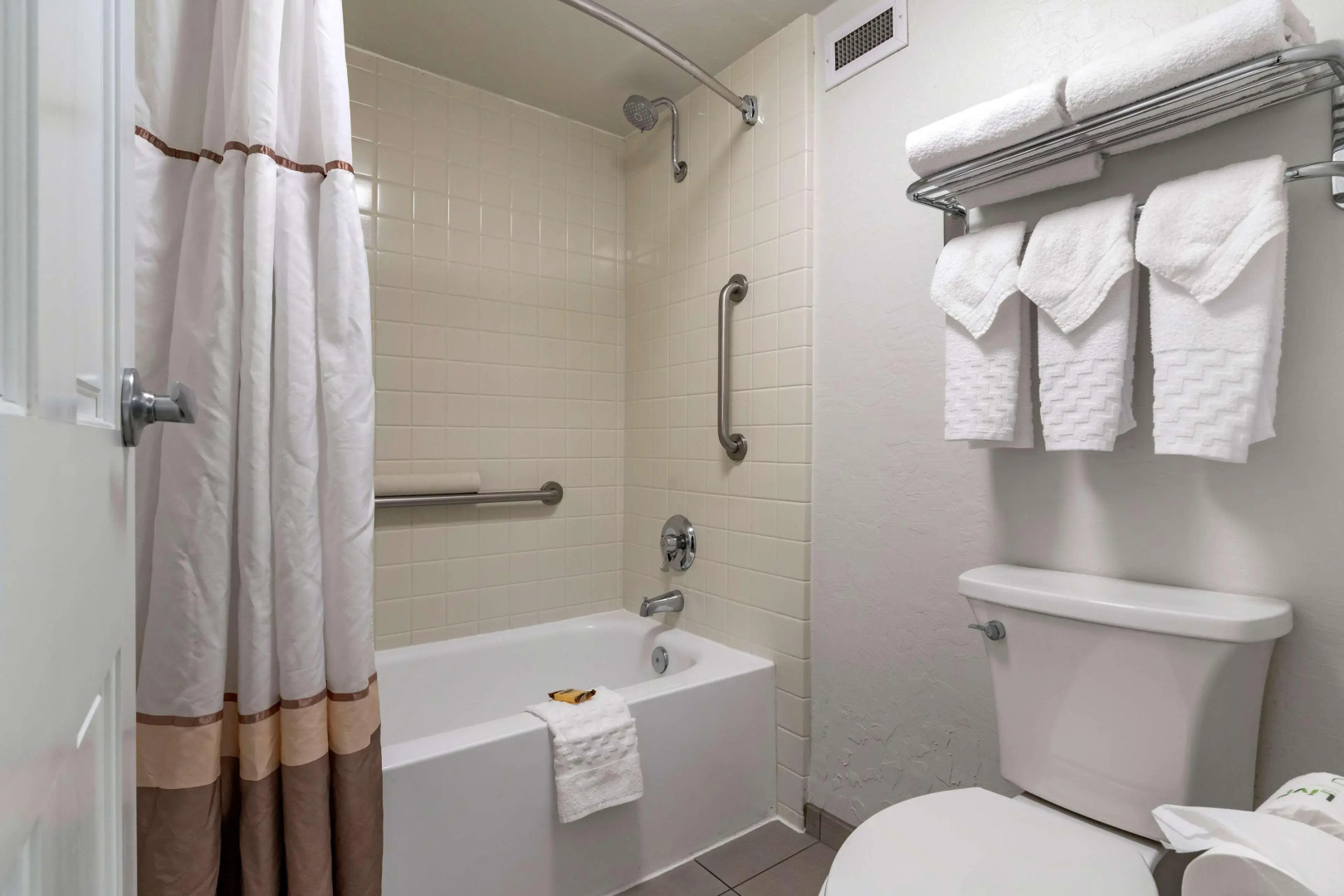 Best Western Plus Hilltop Inn