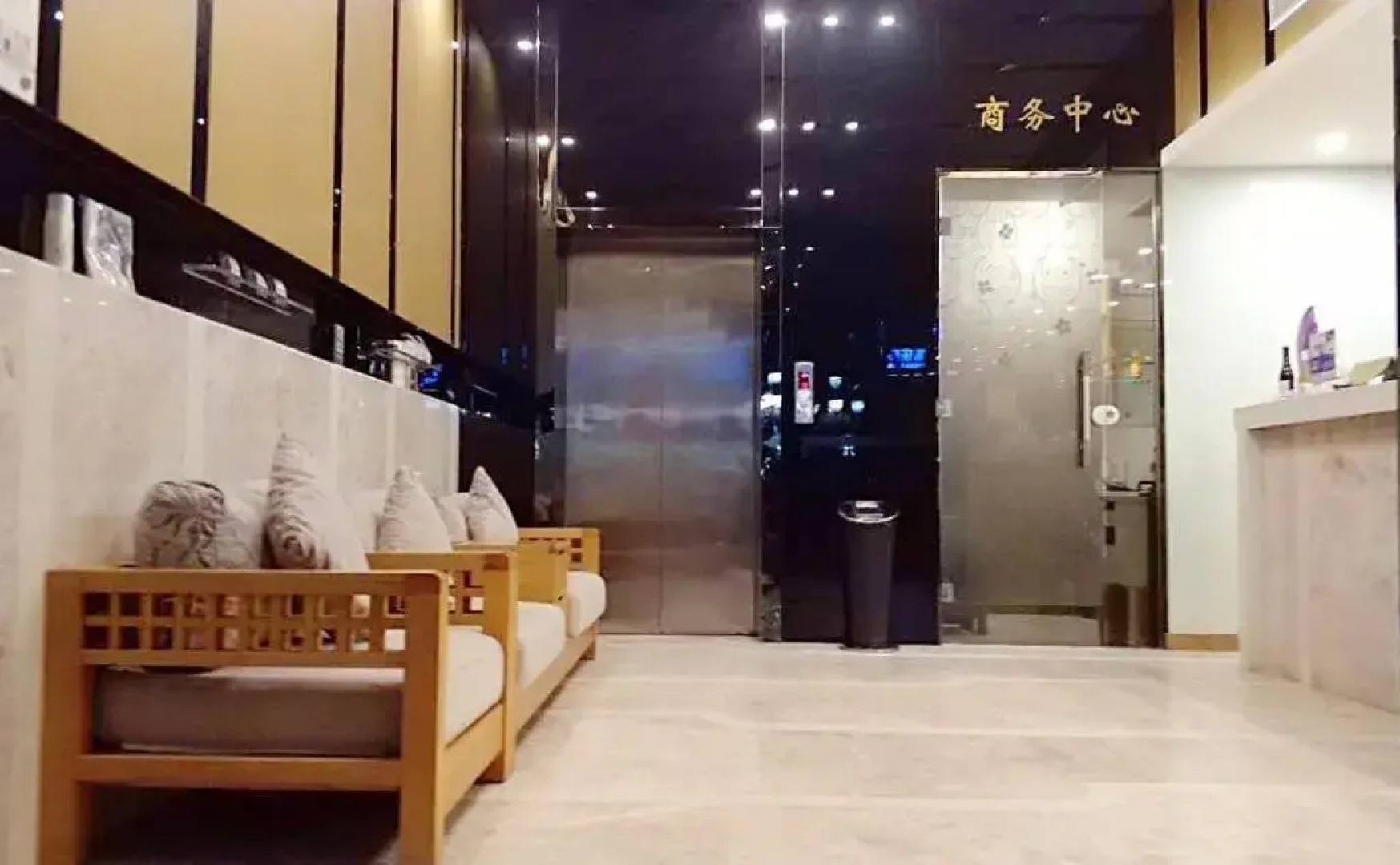 Lavande Hotel Zhuhai Gongbei Port Branch
