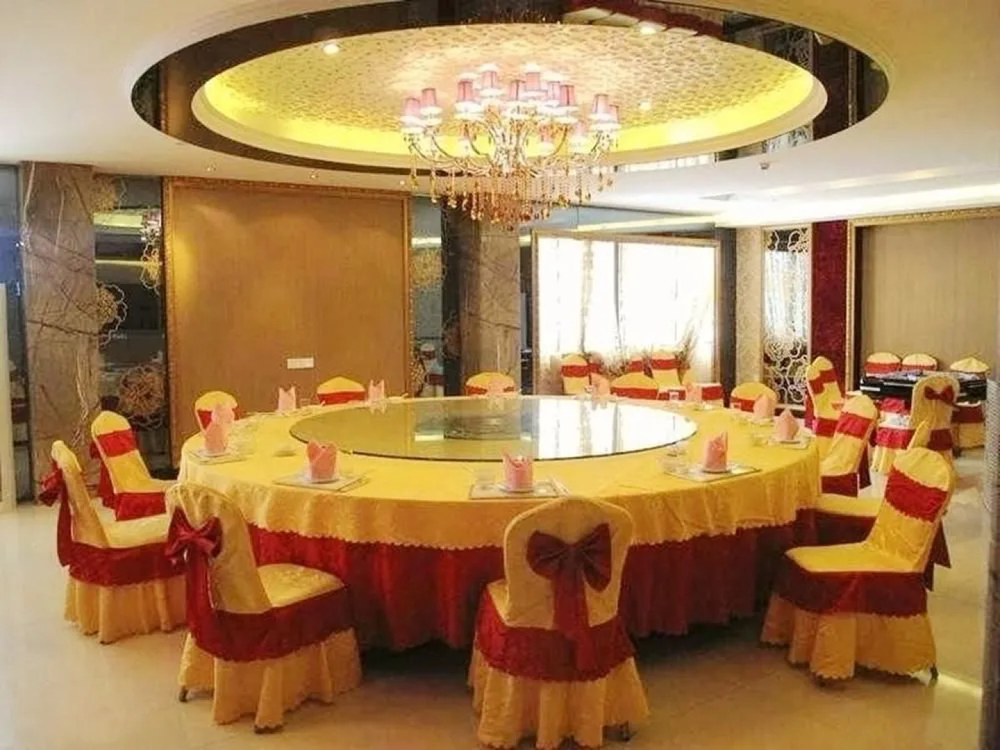 Artland Peninsula Hotel