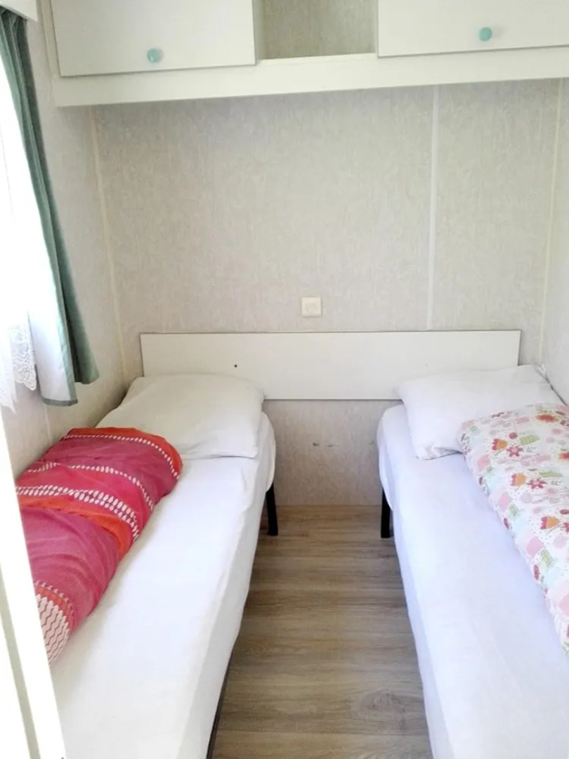 Bungalow With 2 Bedrooms in Saint-genest-de-beauzon, With Wonderful Mo