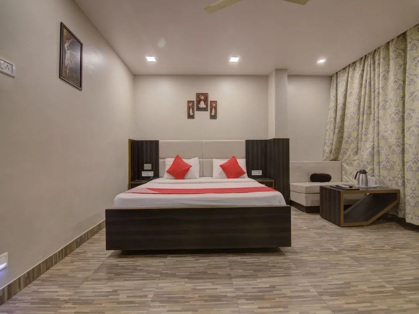 OYO 4266 Hotel Sagar