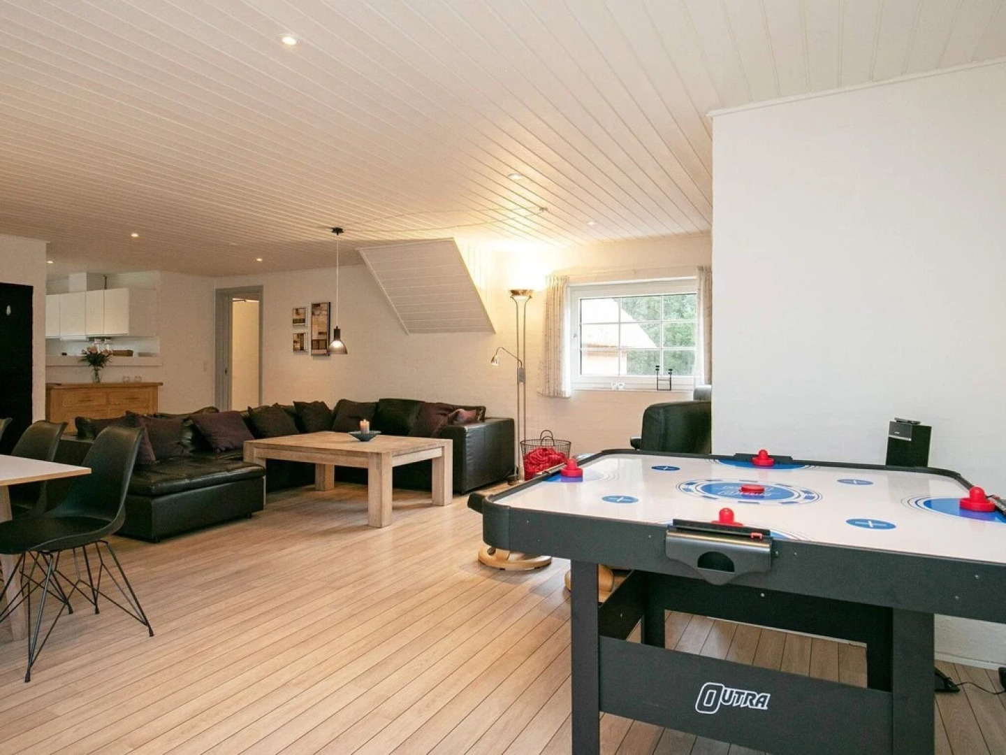 Spacious Cottage in Ulfborg With Indoor Pool