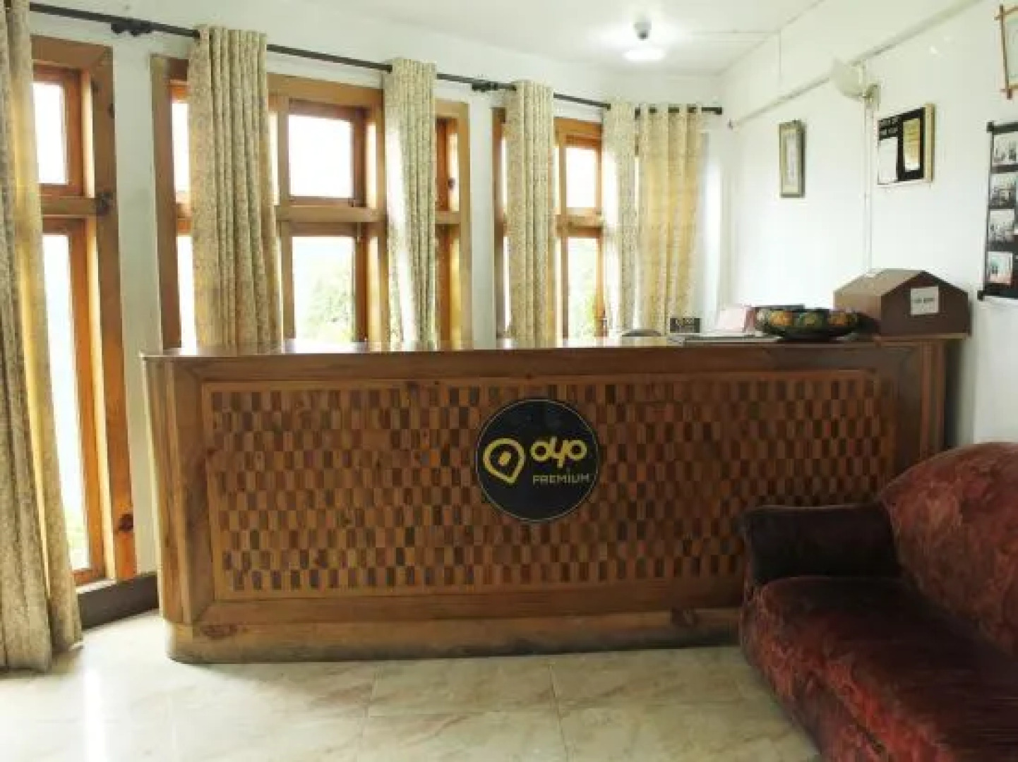 OYO Premium Near Zoo Nainital