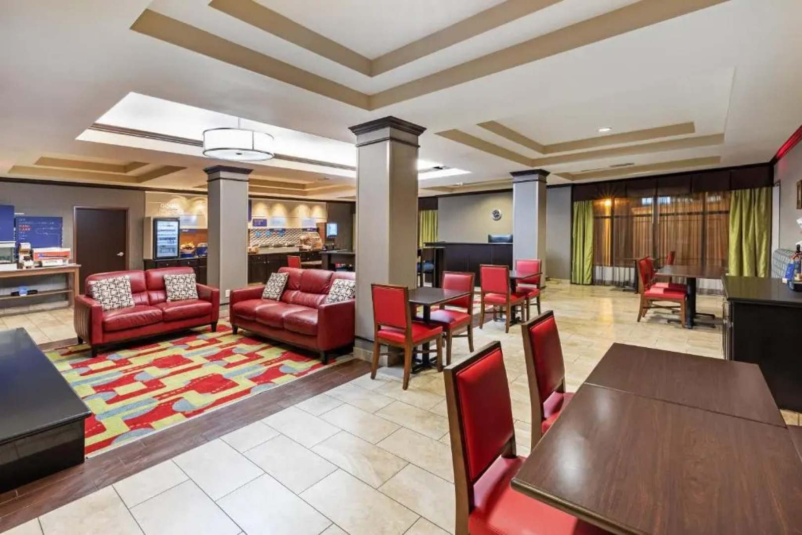 Holiday Inn Express & Suites Floresville by IHG