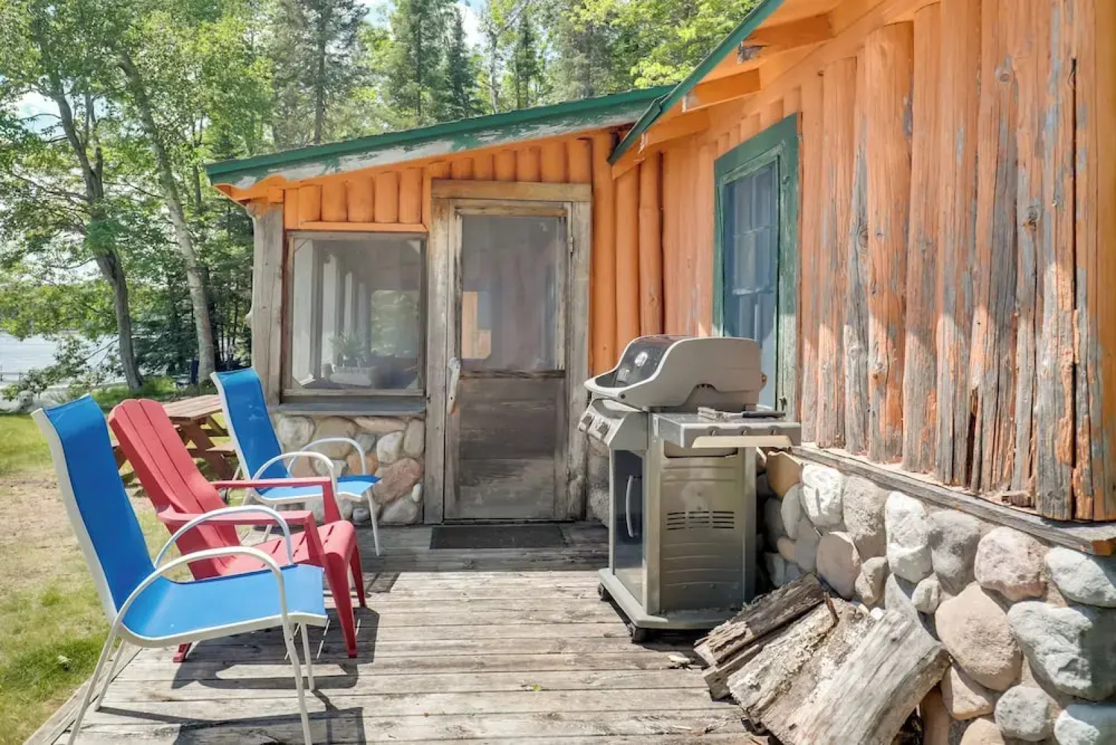 South Twin Lake Cabin w/ Seasonal Dock & Slip!