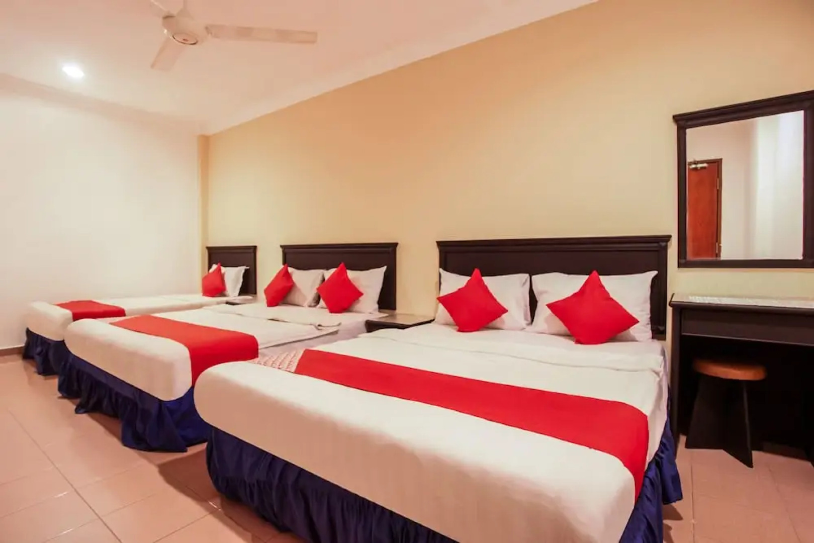 Hotel Home 88 by OYO Rooms