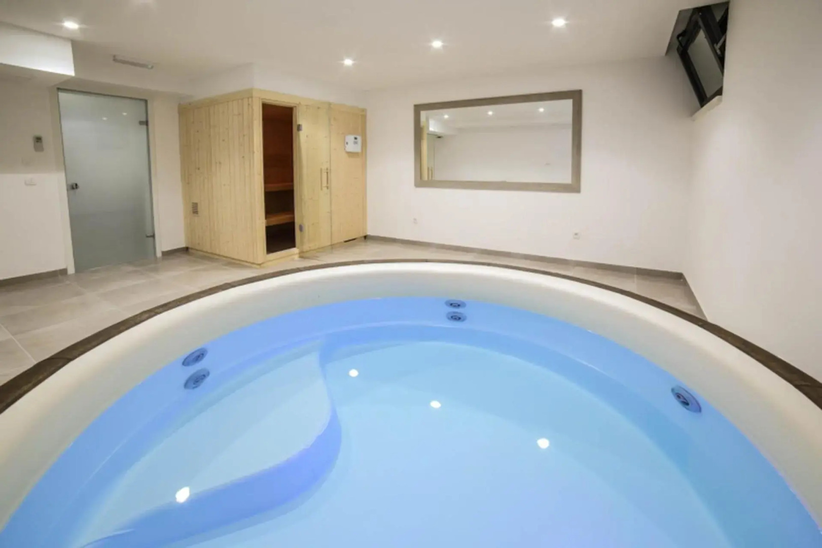 Villa Trogir Palazio A Spectacular 7 Bedroom Villa 90 Metres to The Sea and Promenade