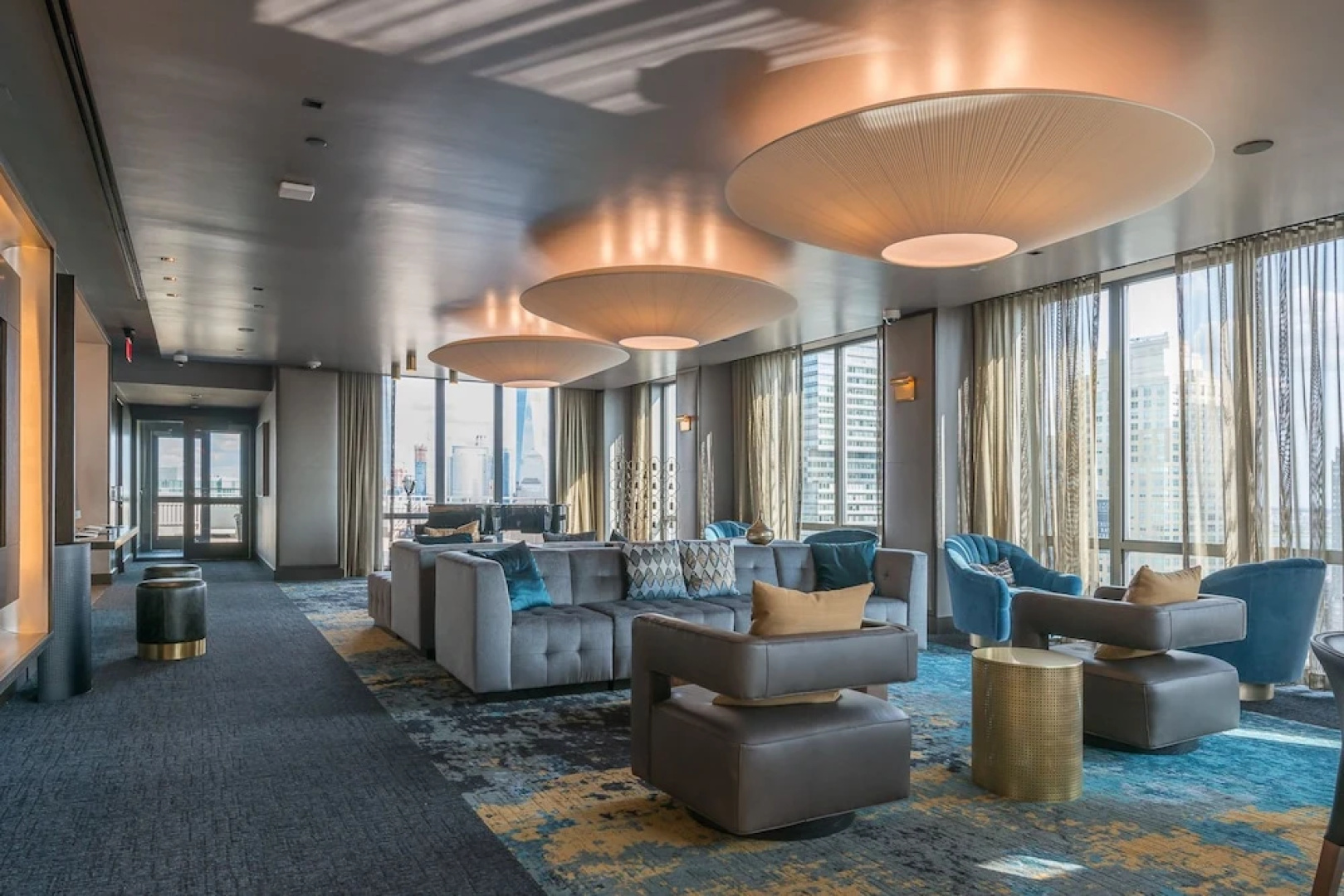 Skyline Luxury Home Suites at Newport II