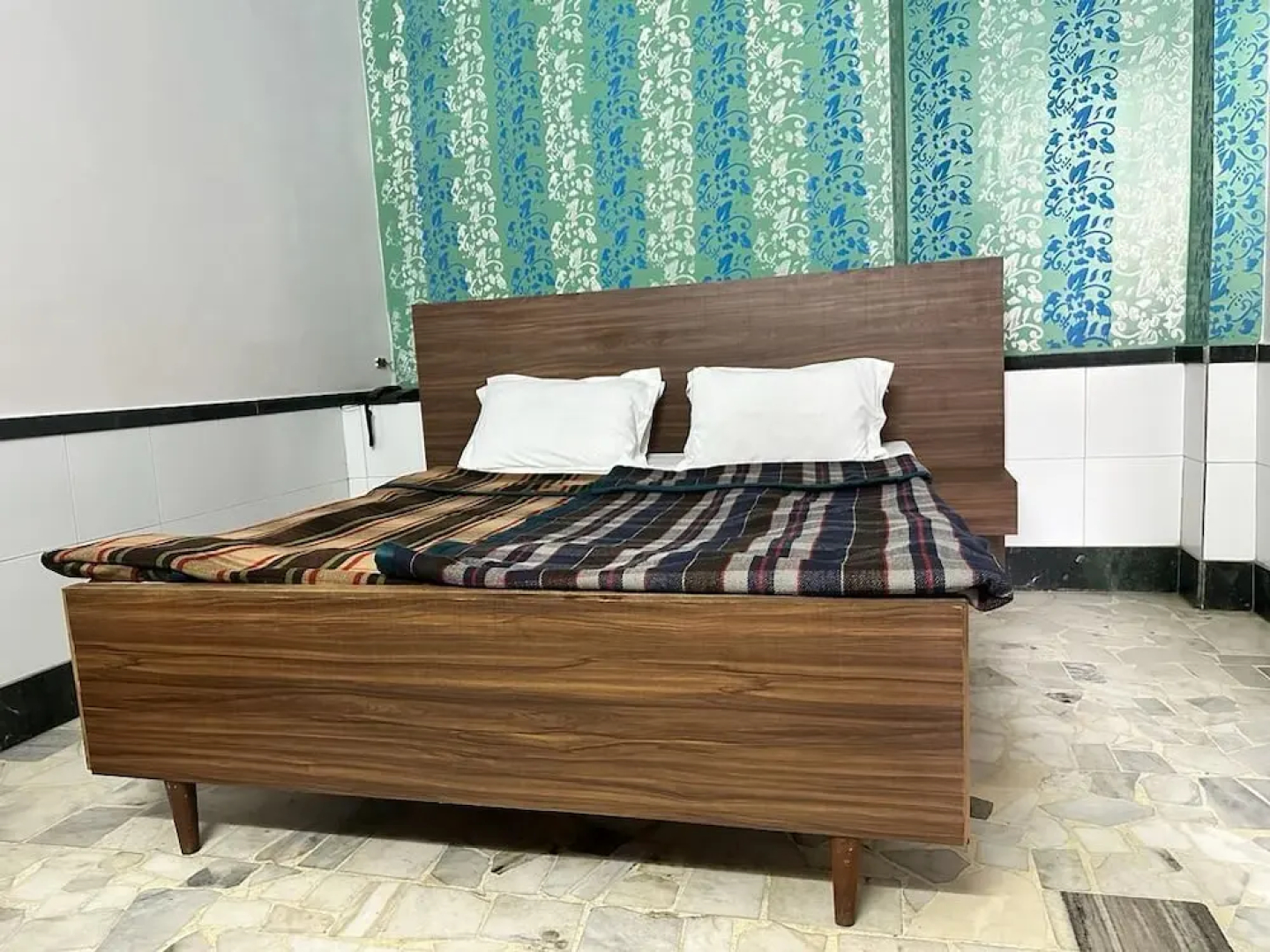 New Royal Hotel