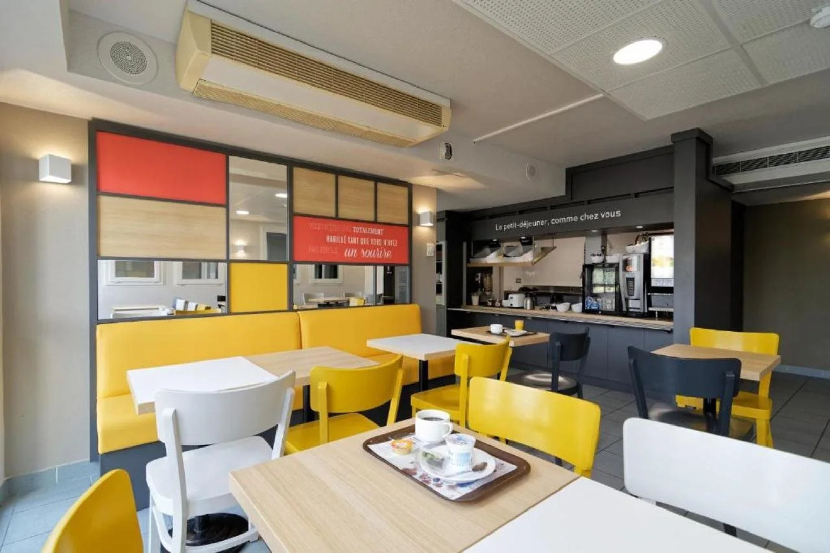 B&B HOTEL Châteauroux Aéroport