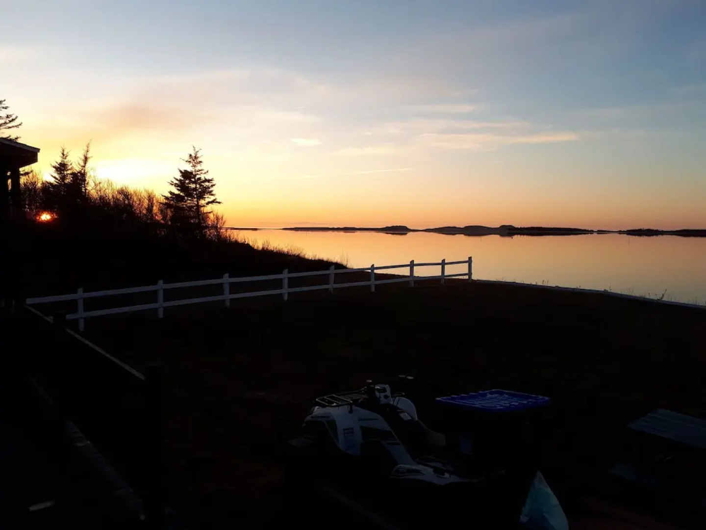 John B's Oceanfront Cottages