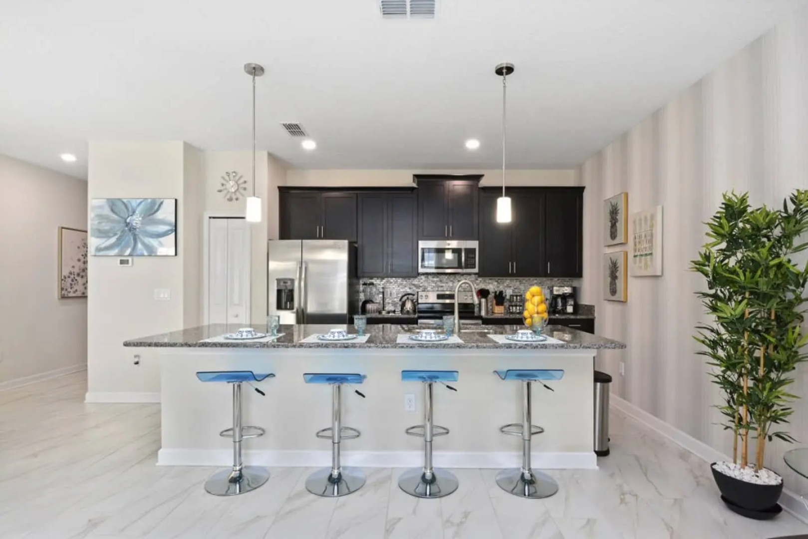 Super nice townhome near Disney with private pool