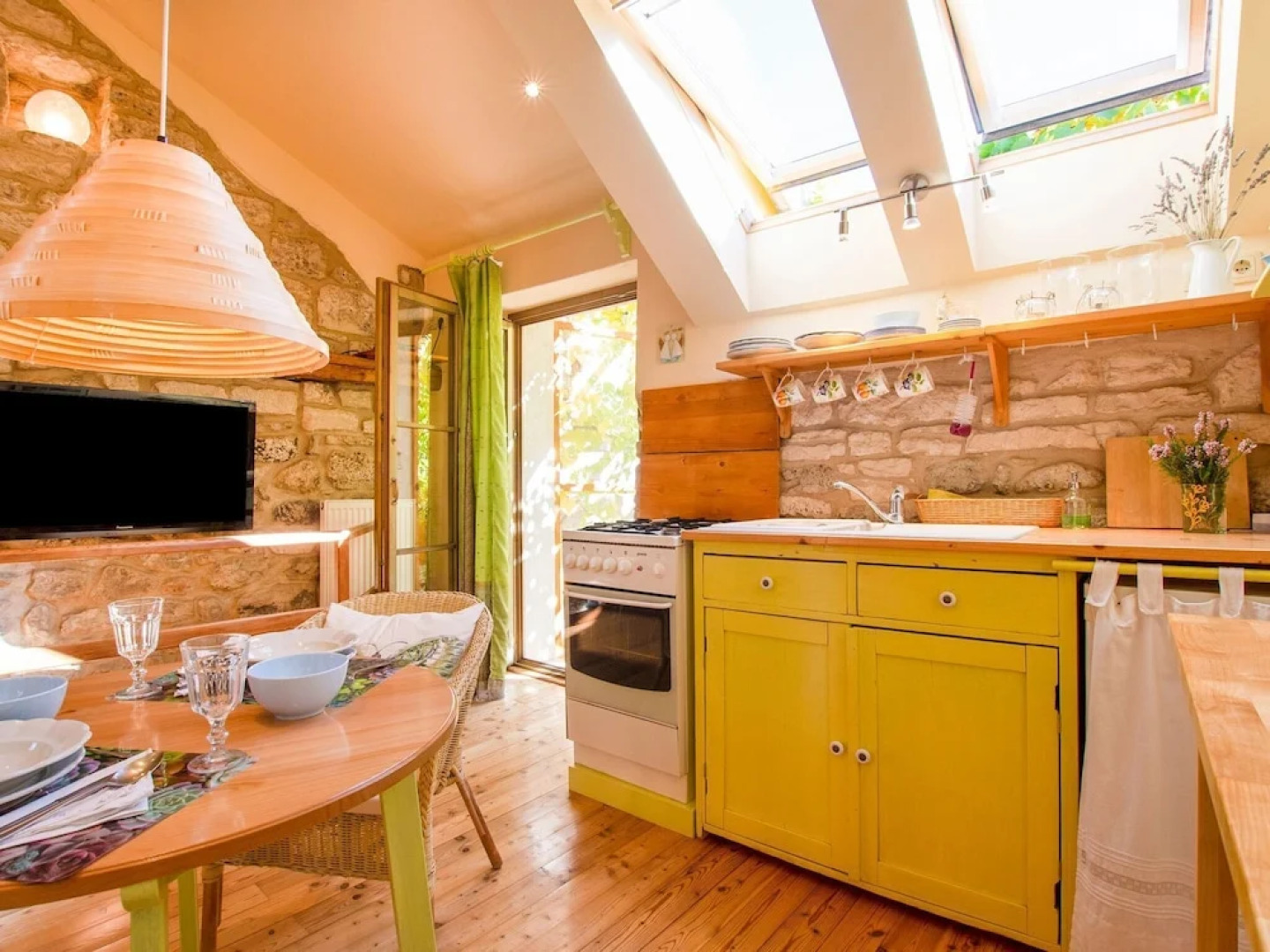 Tranquil Apartment in Marine Zemlje Near Stiniva Beach