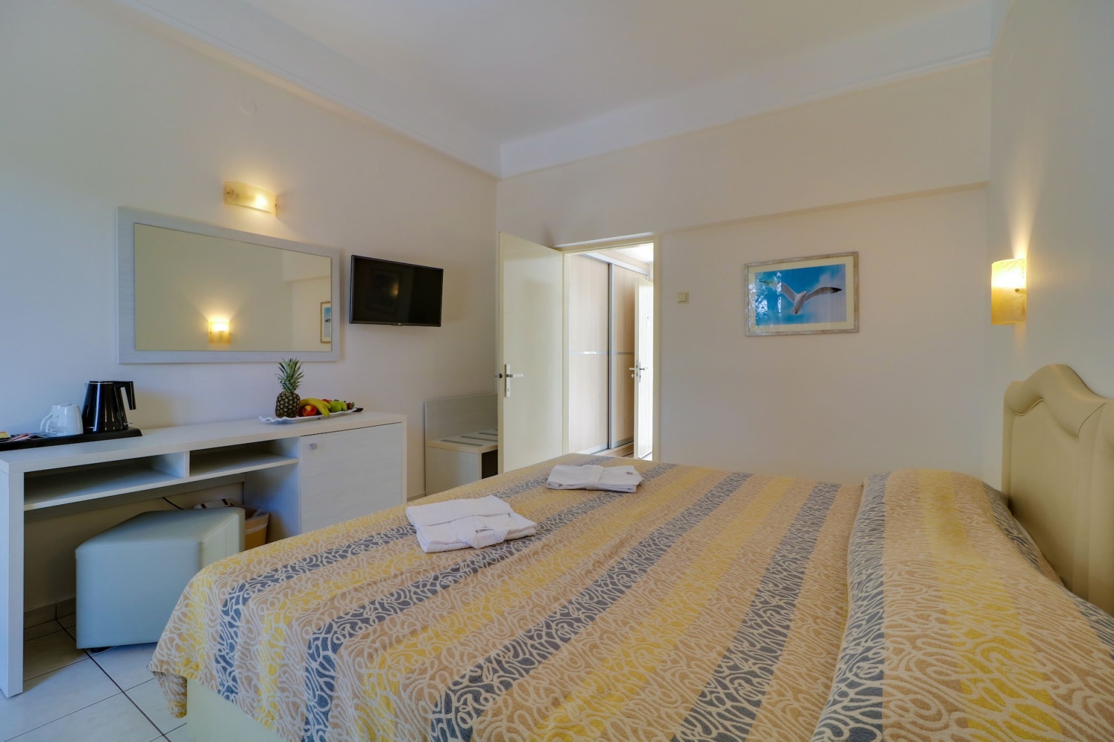 Отель Bomo Tosca Beach