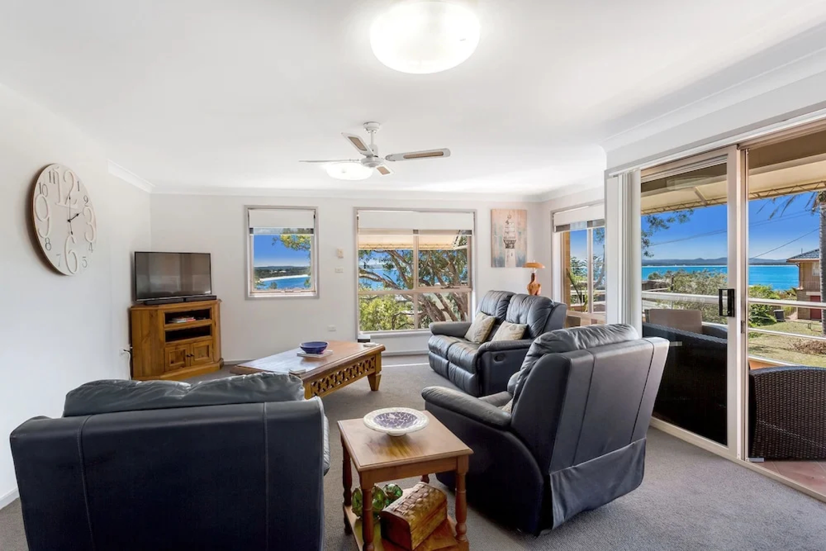 Ronald Avenue, Unit 2/36
