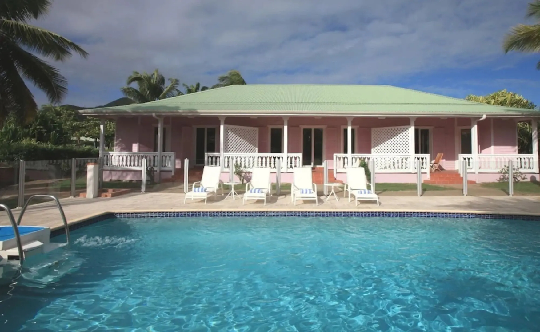 Esmeralda Resort