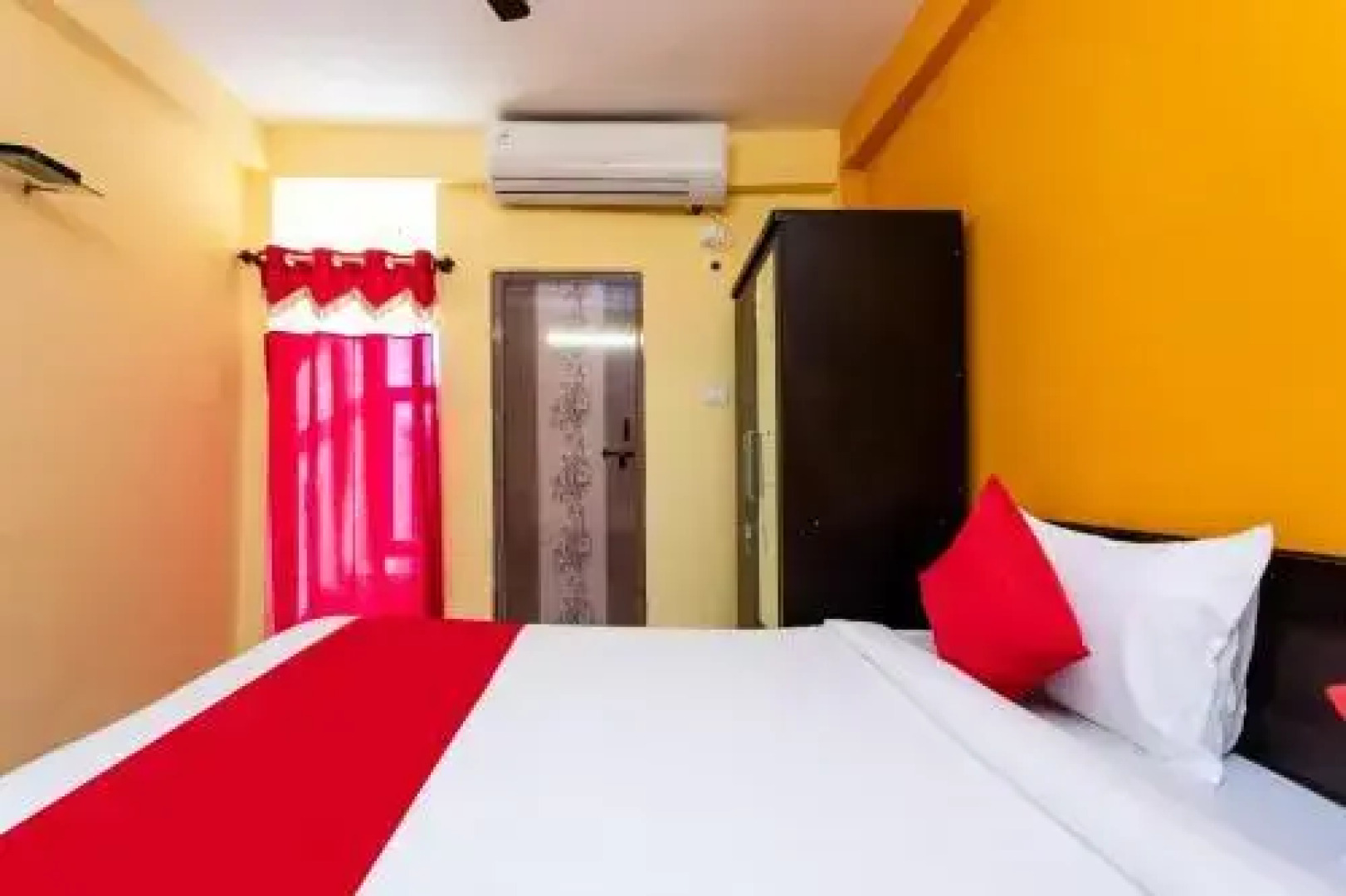 Hotel Decision by OYO Rooms