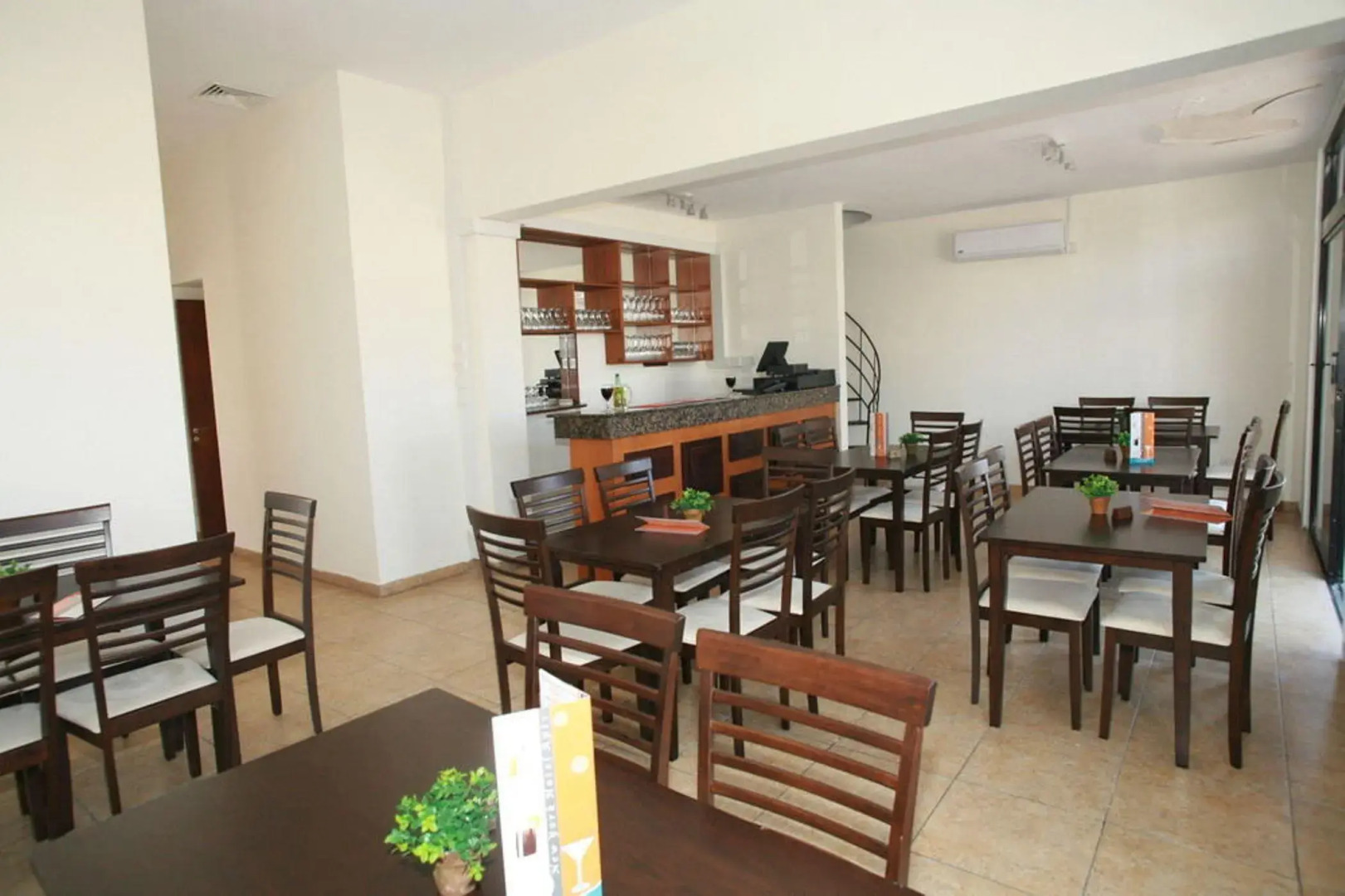 New York Plaza Hotel Apartments