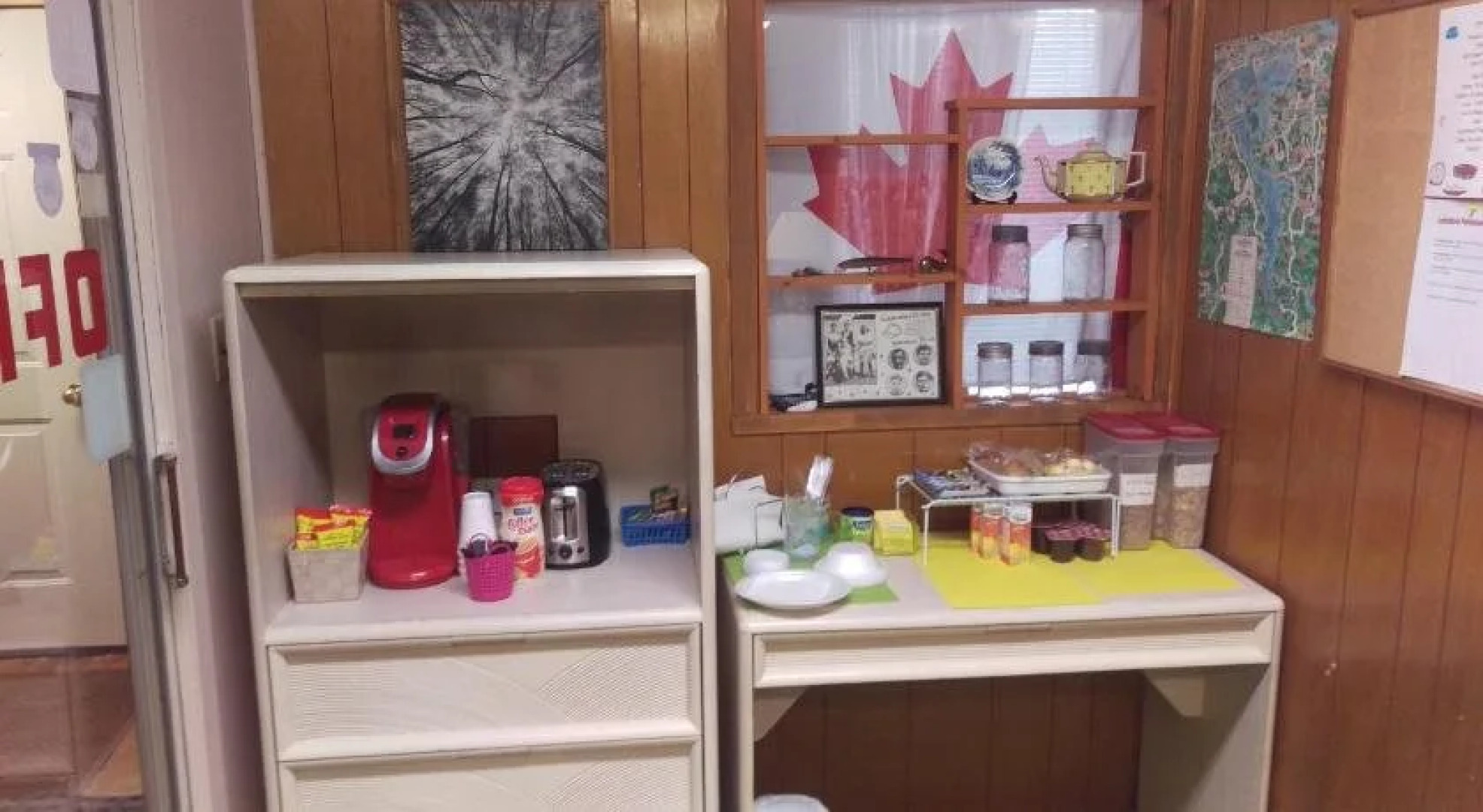 Bay Lake Inn (Frontiersman Motel)