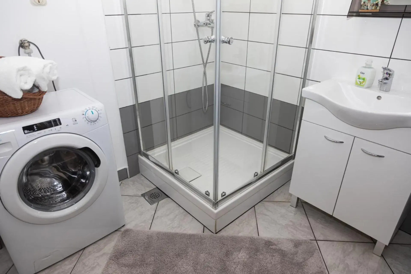 Apartman Tinče