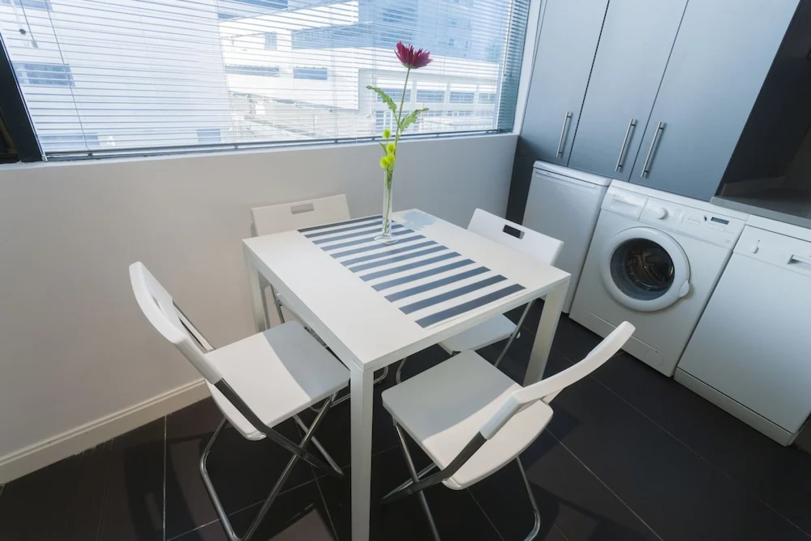 Dobo Homes Manoteras I Apartment