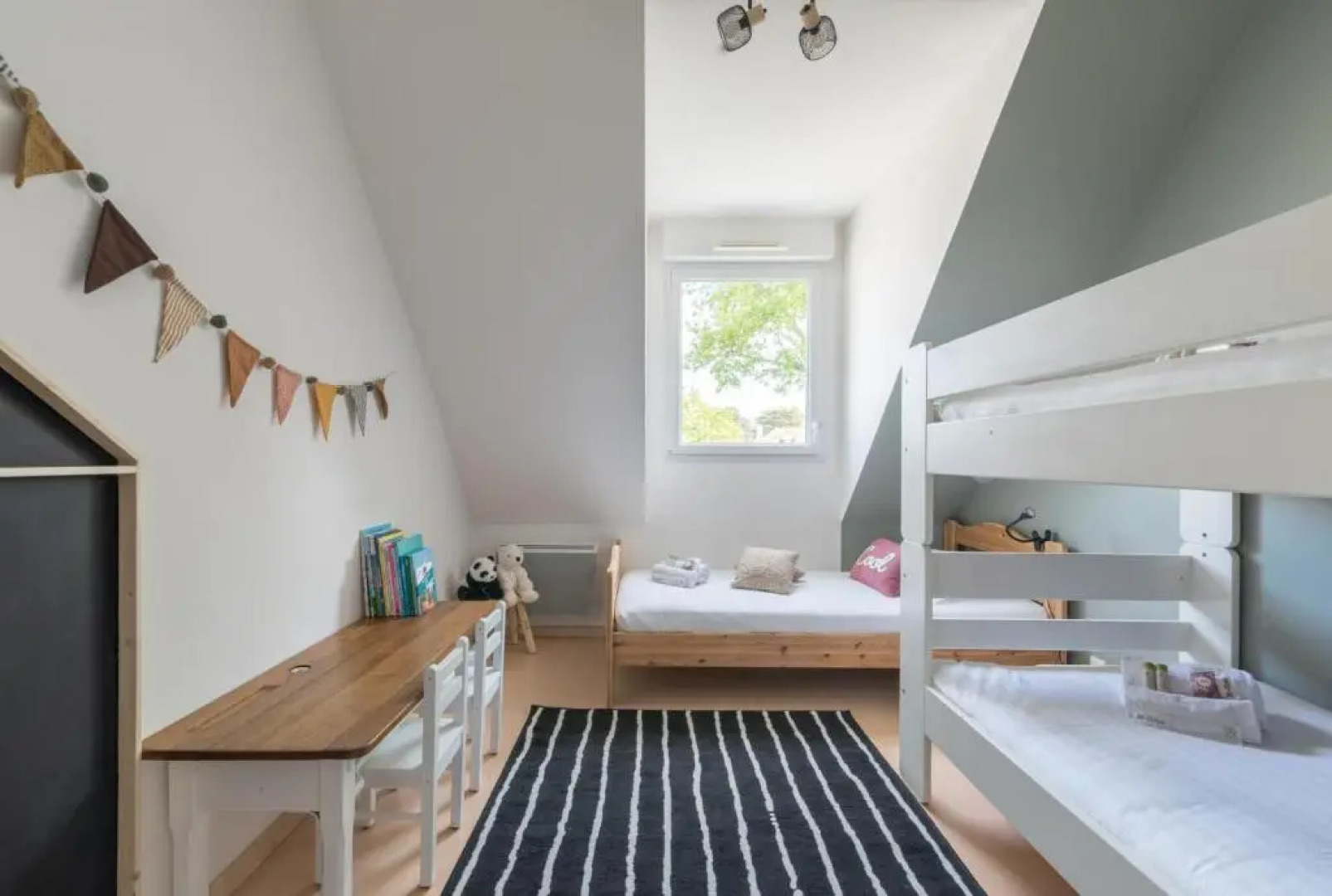 Joli cocon et belle terrasse à 5min des plages