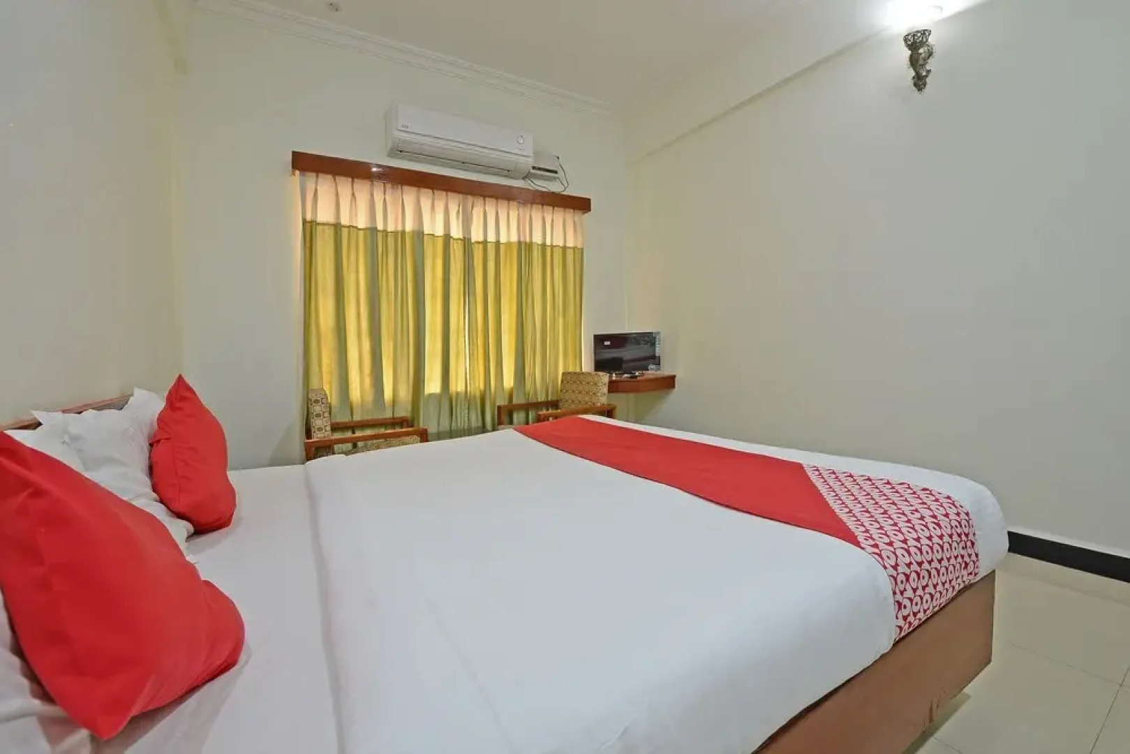 OYO 29577 Raja Rajeswari Tower