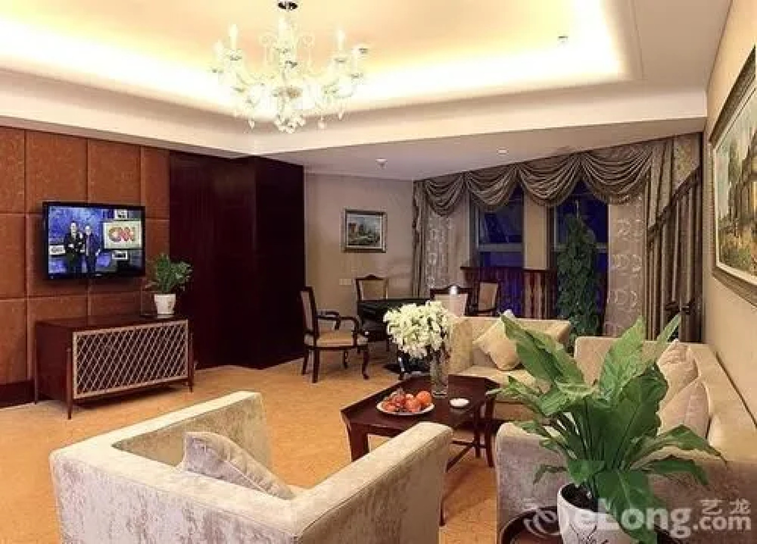 Xingtai Phoenix Hotel