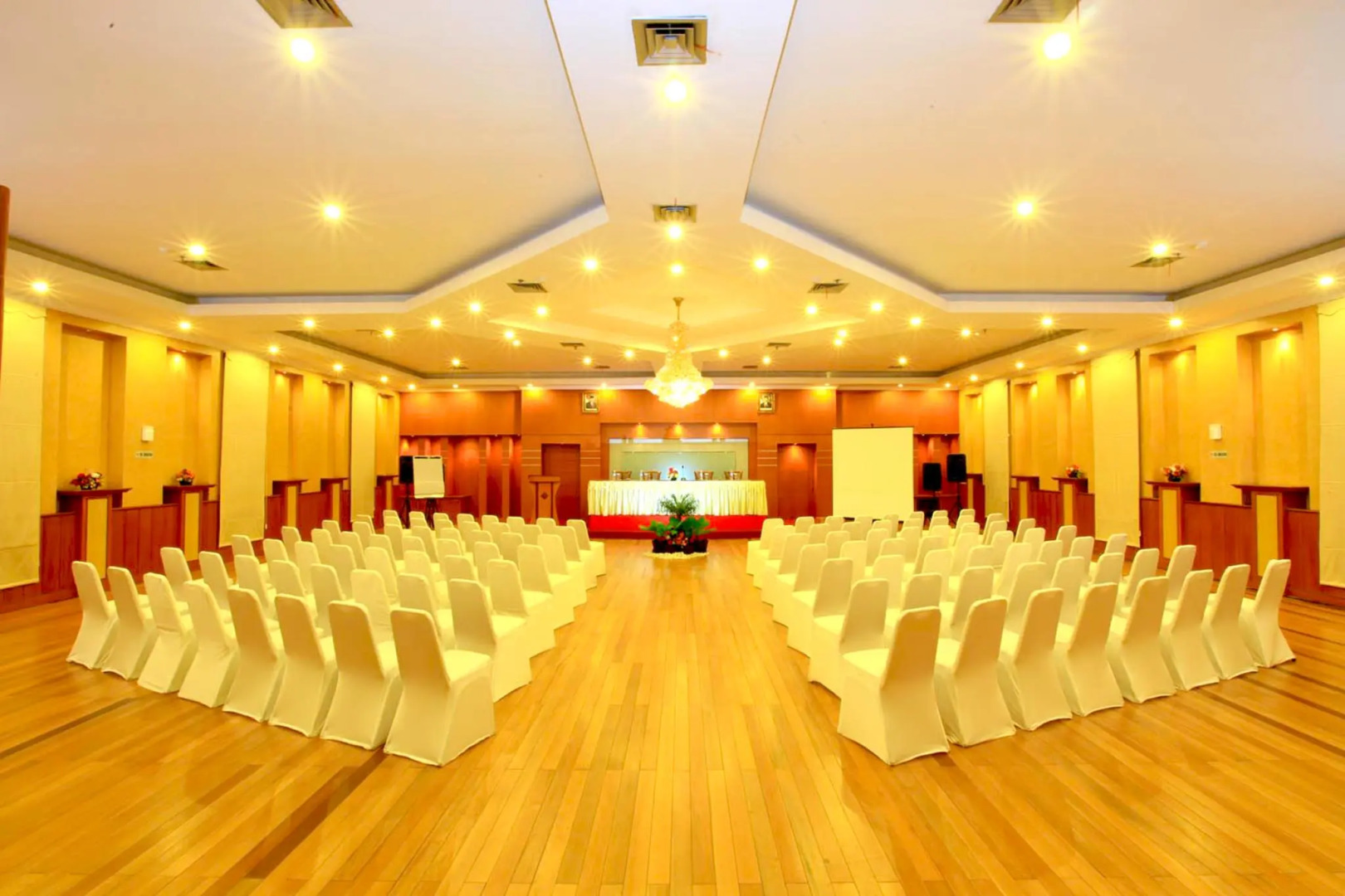 Blue Atlantic International Hotel