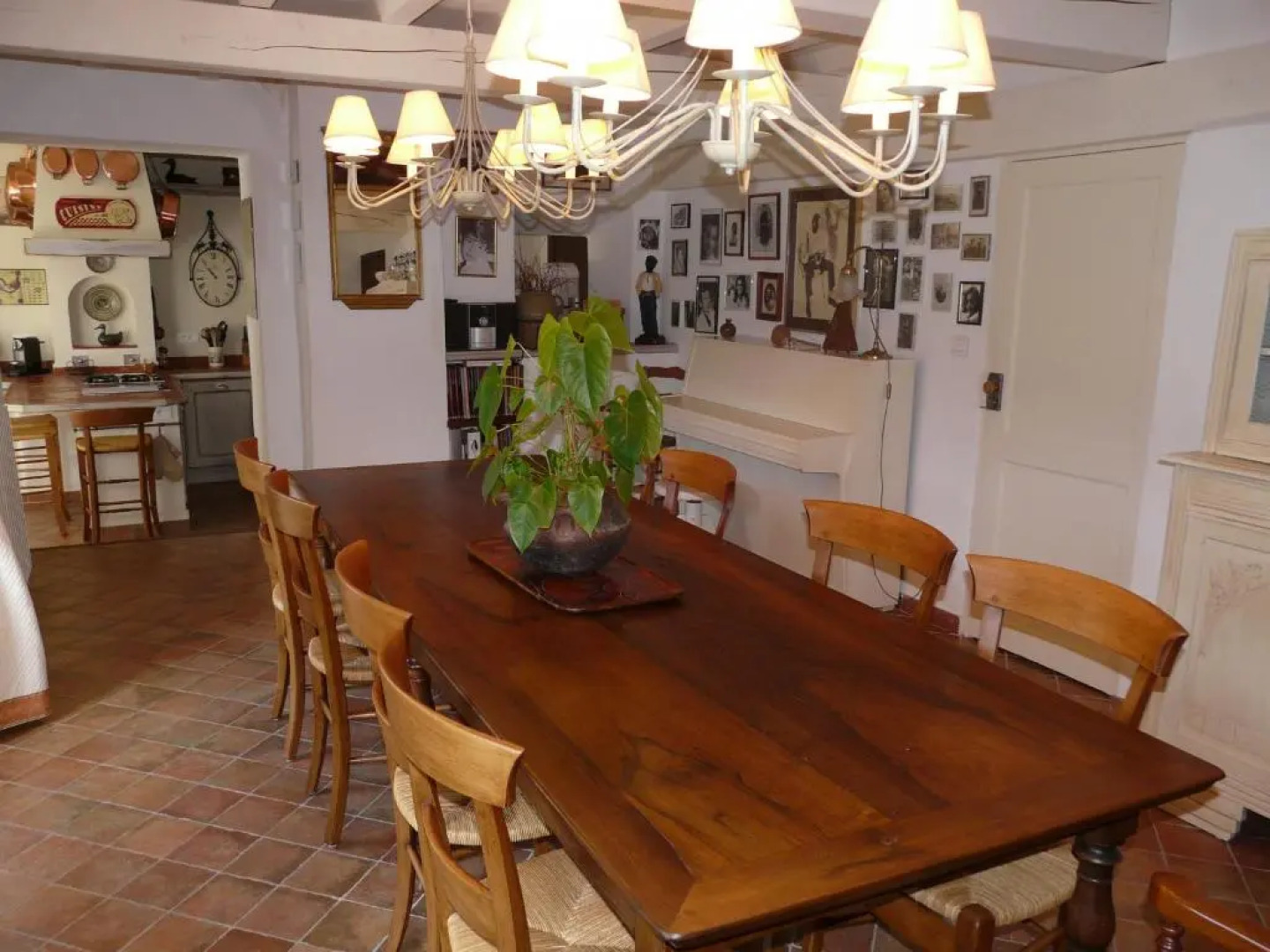 Partie de Mas Provençal de Charme, Avec Une Grande Piscine, Située En Campagne Proche D'Eygalières, Au Coeur 4 Personnes, Ls1-117 Ben Vengu